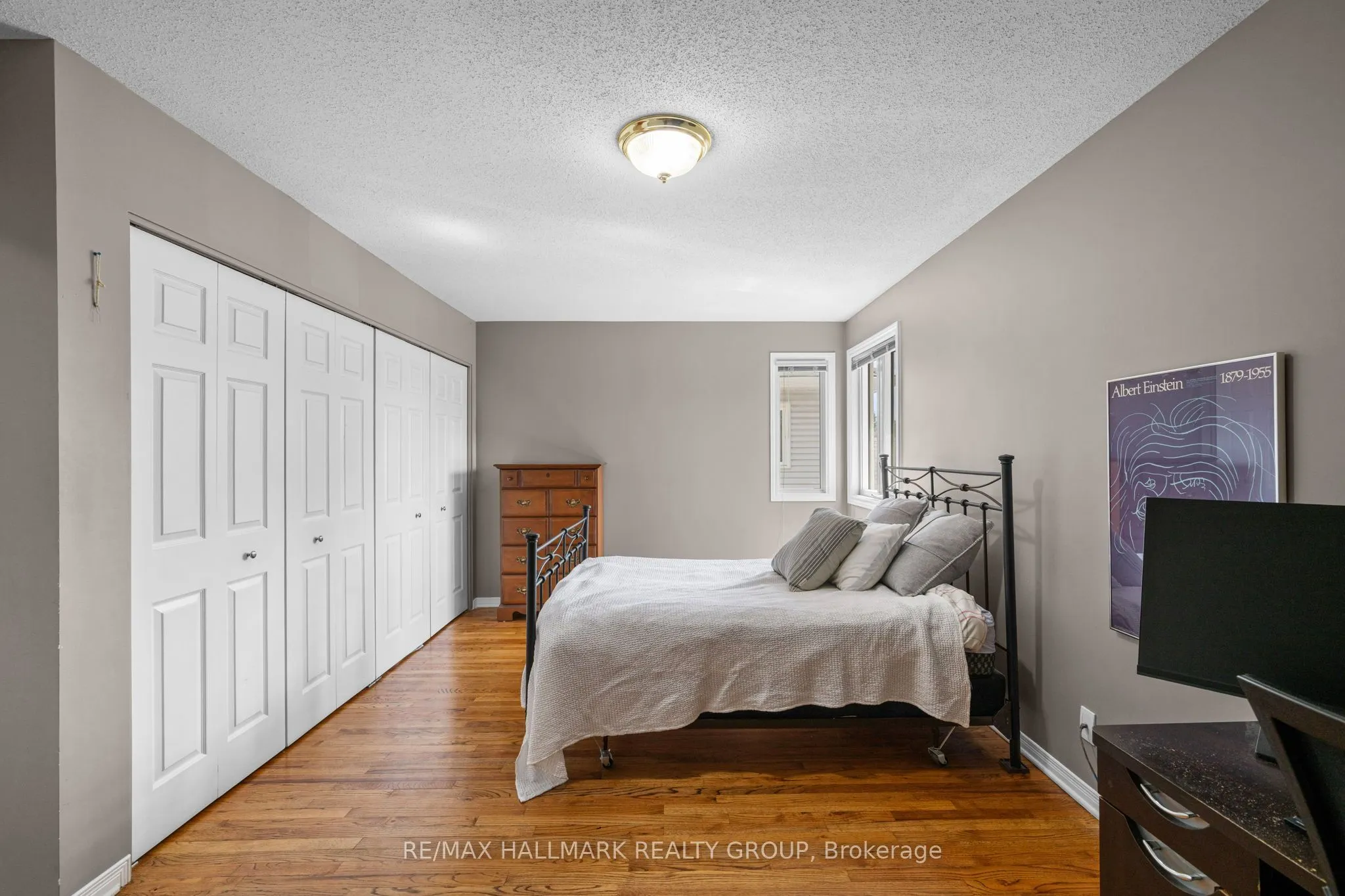 1381 Montresor Way