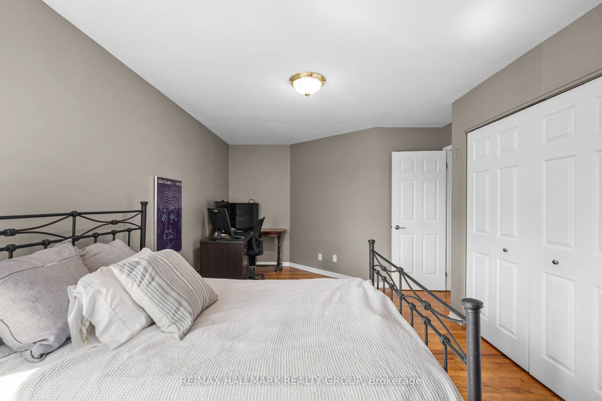 1381 Montresor Way