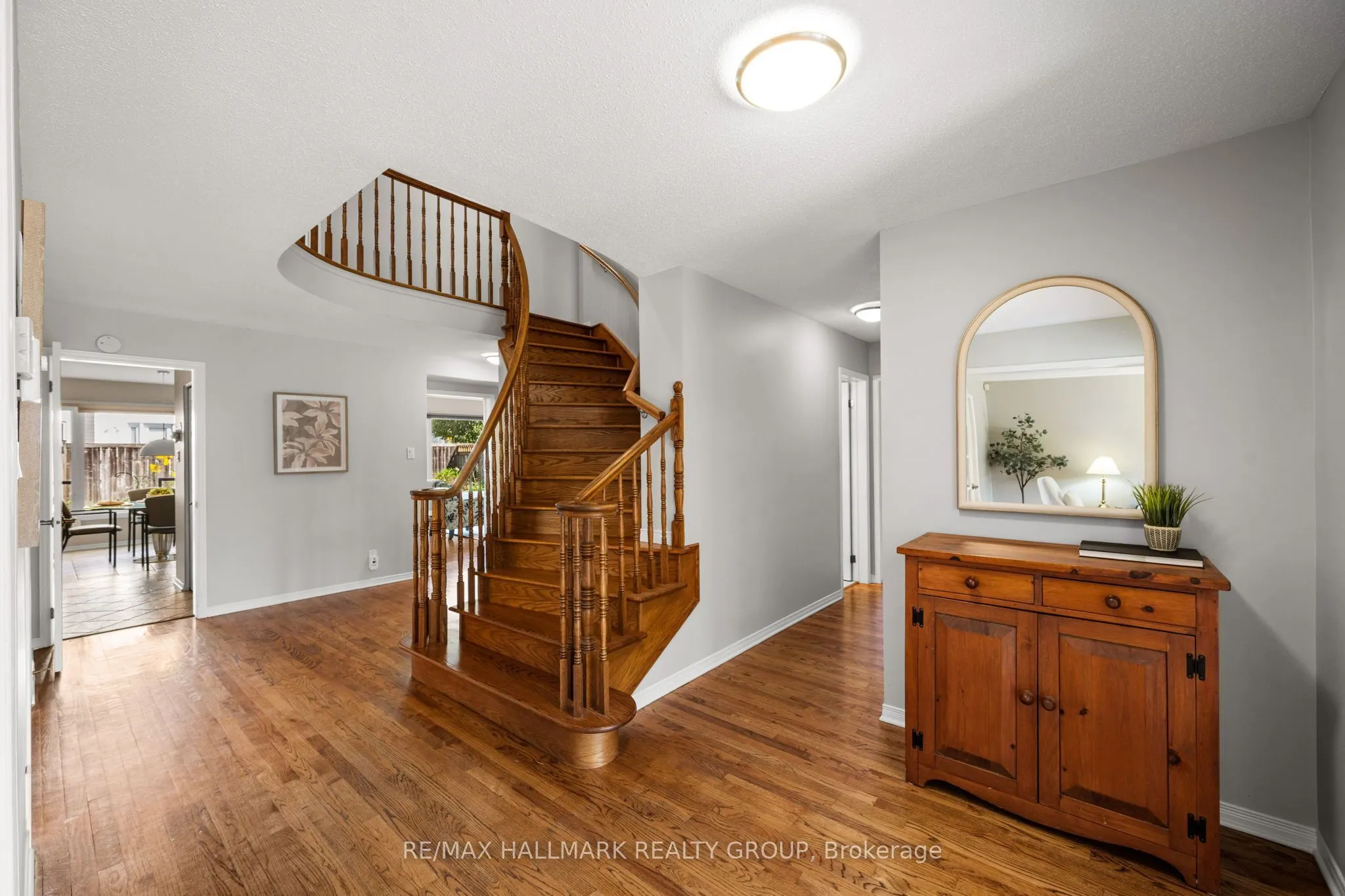 1381 Montresor Way