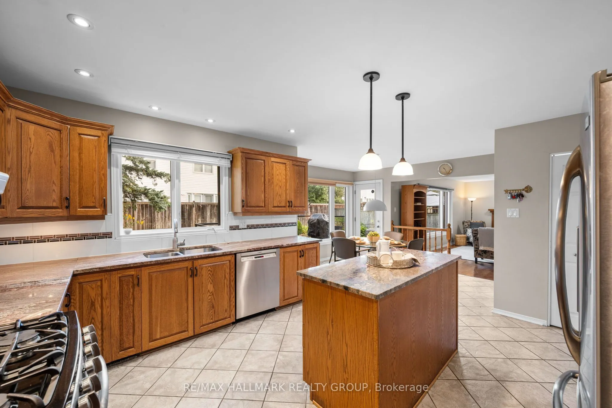 1381 Montresor Way