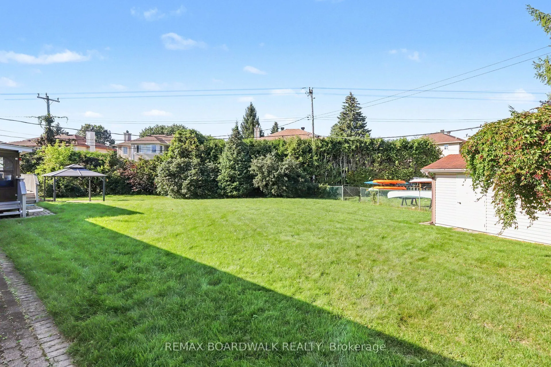 389 Hatfield Crescent