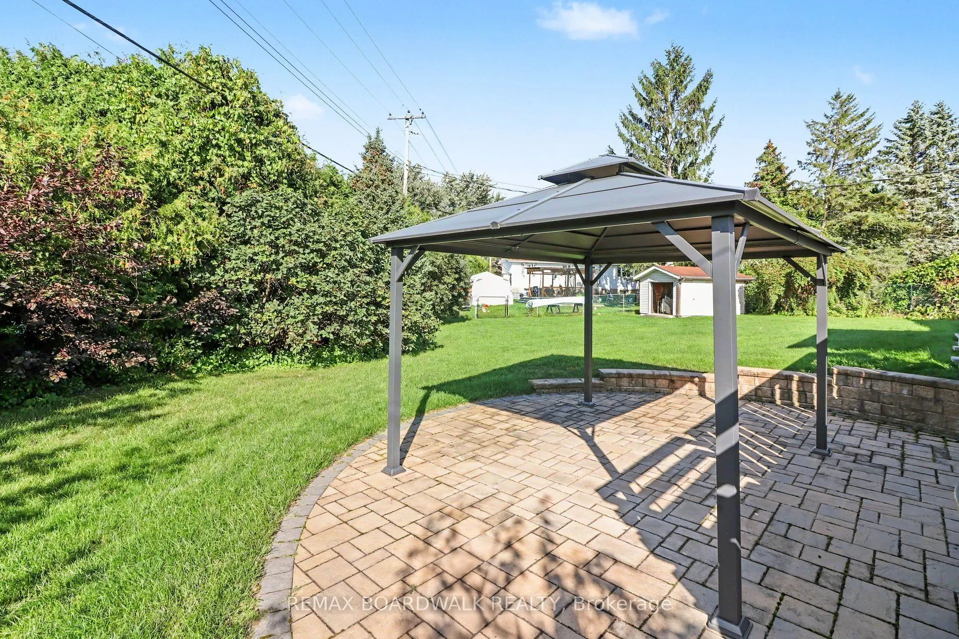 389 Hatfield Crescent