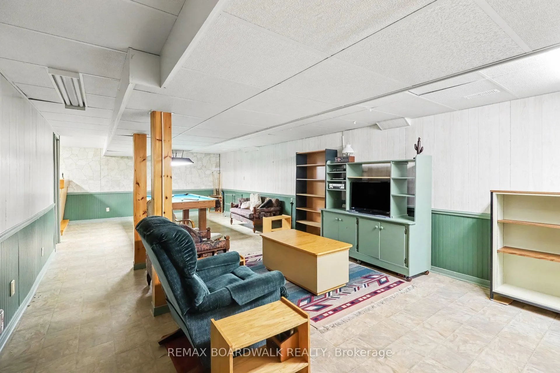 389 Hatfield Crescent
