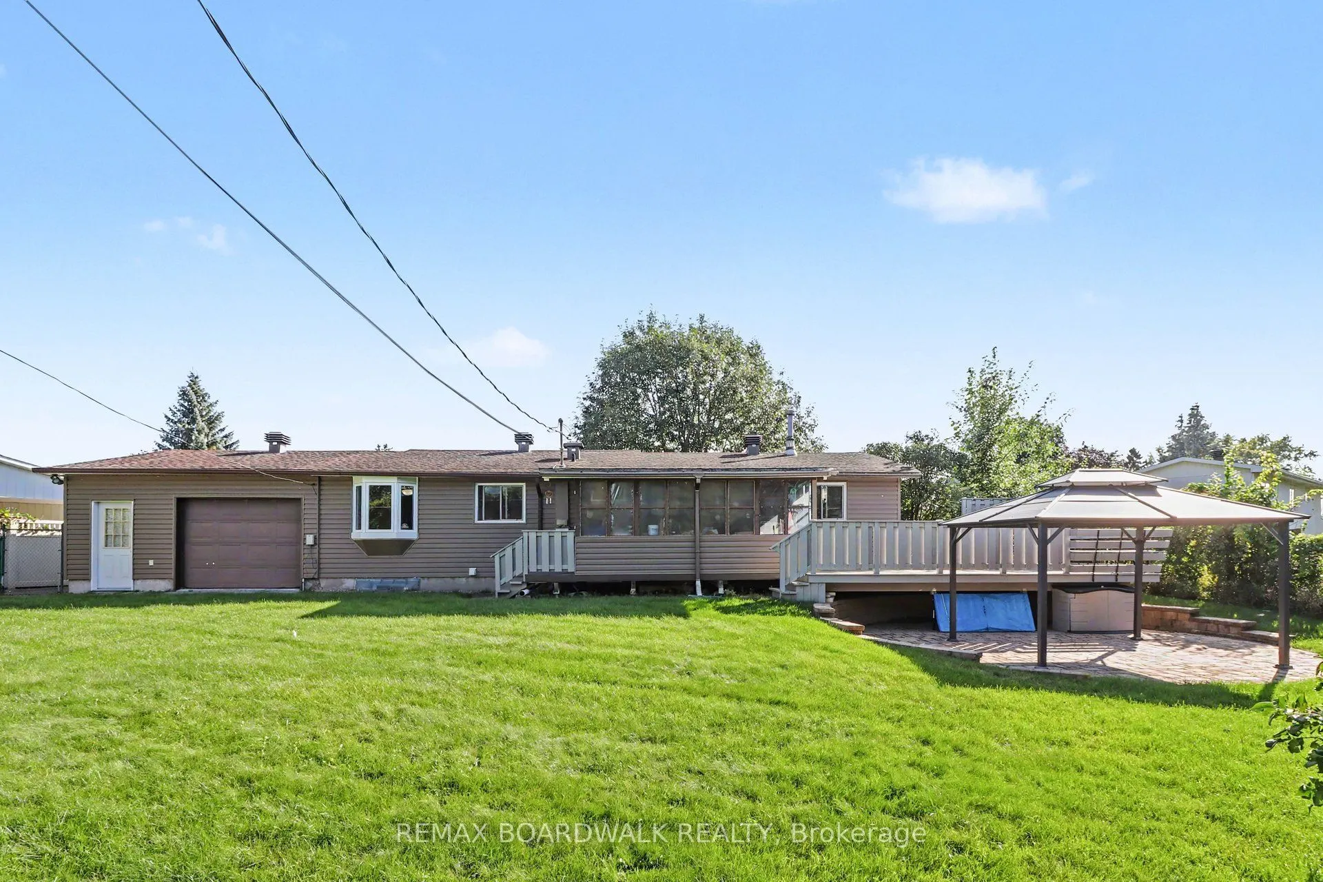 389 Hatfield Crescent