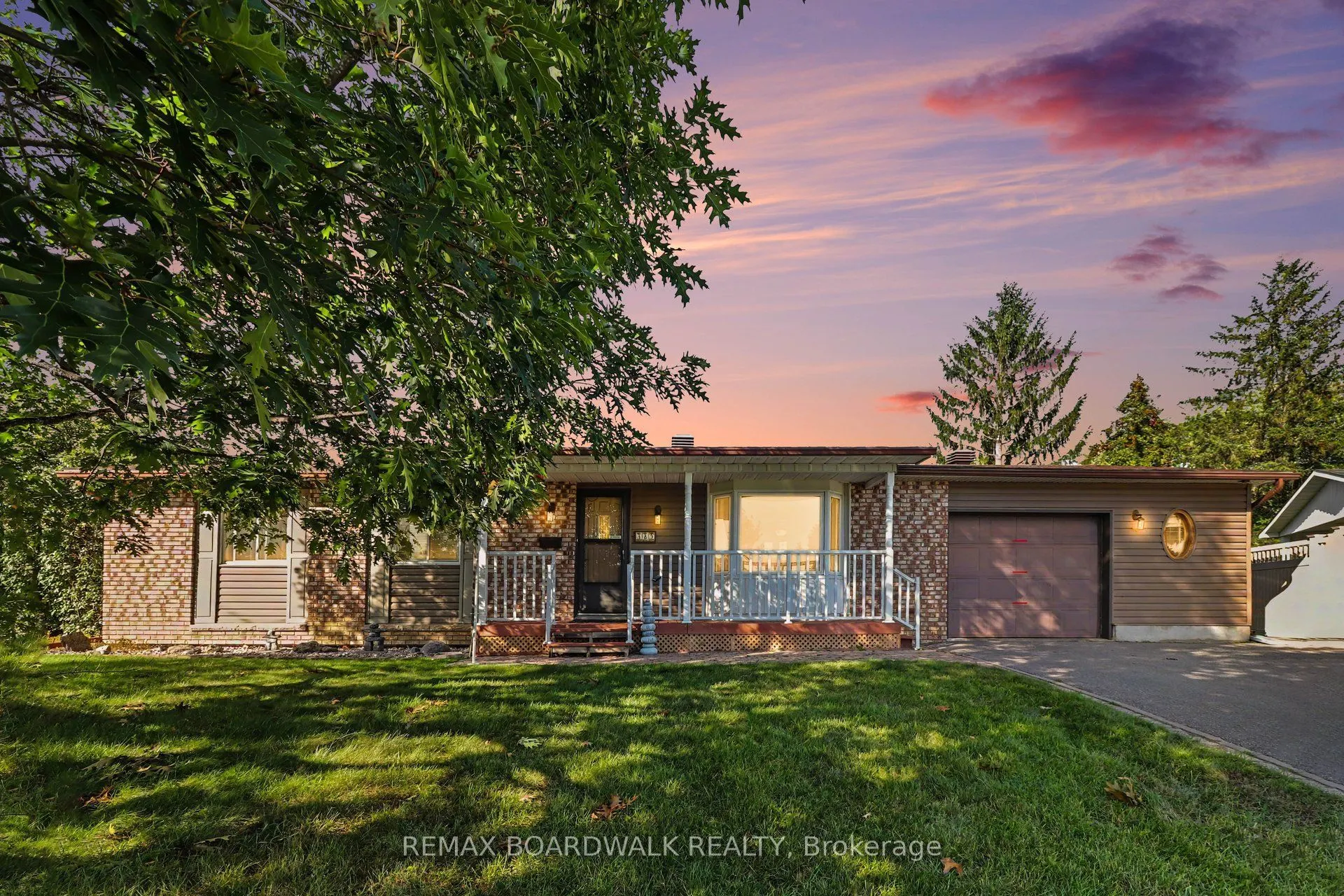 389 Hatfield Crescent