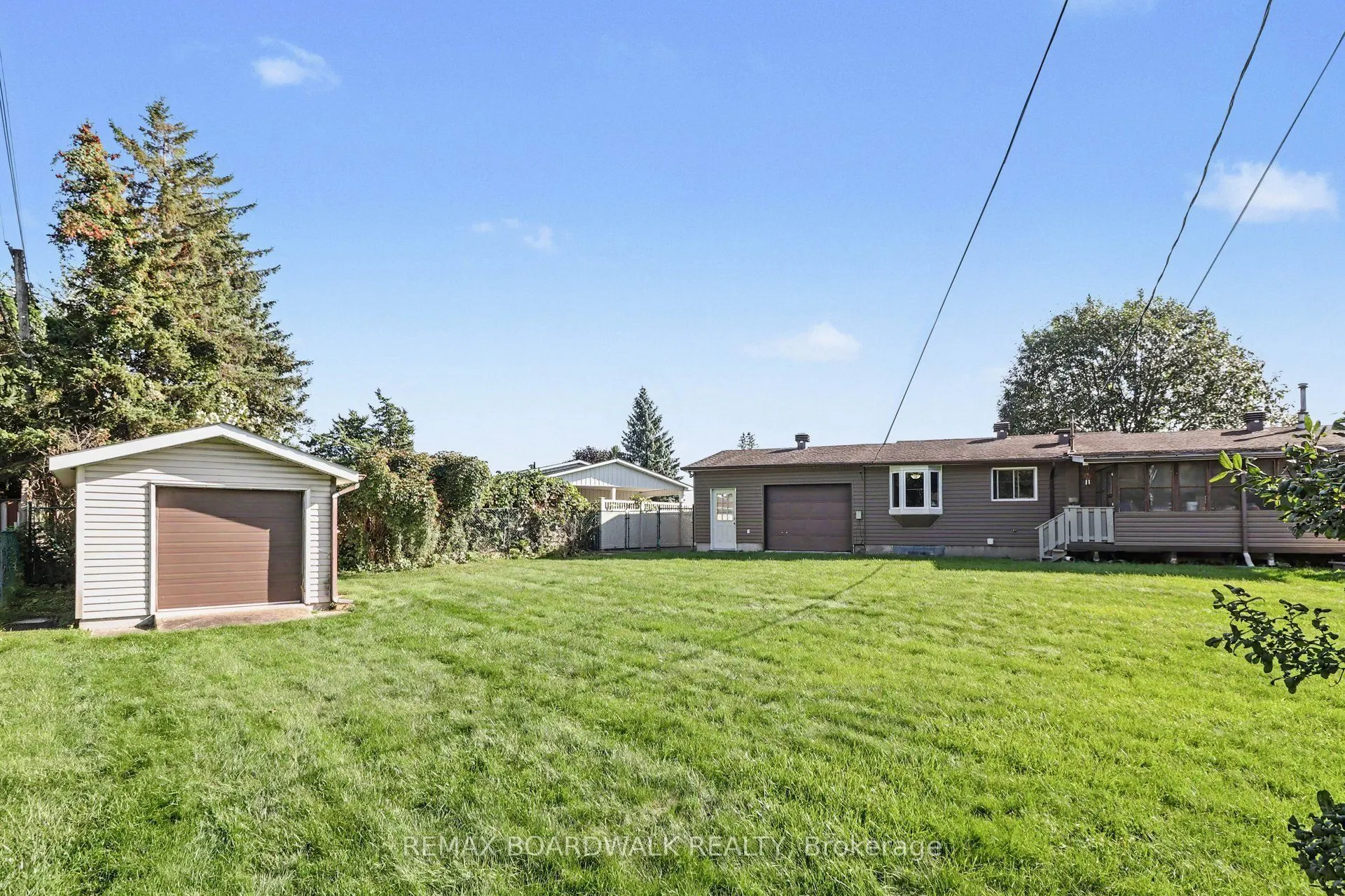 389 Hatfield Crescent