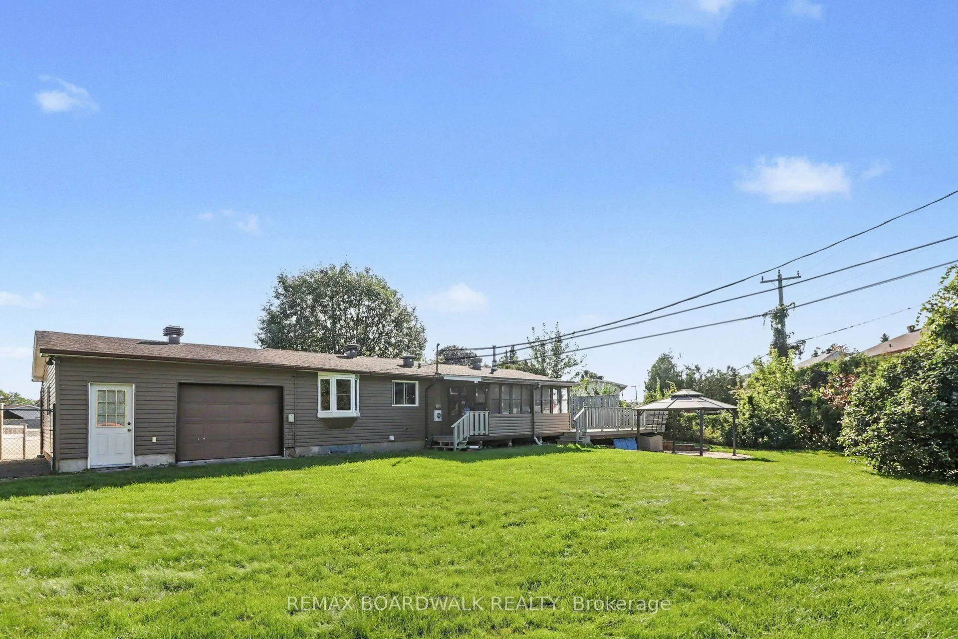 389 Hatfield Crescent