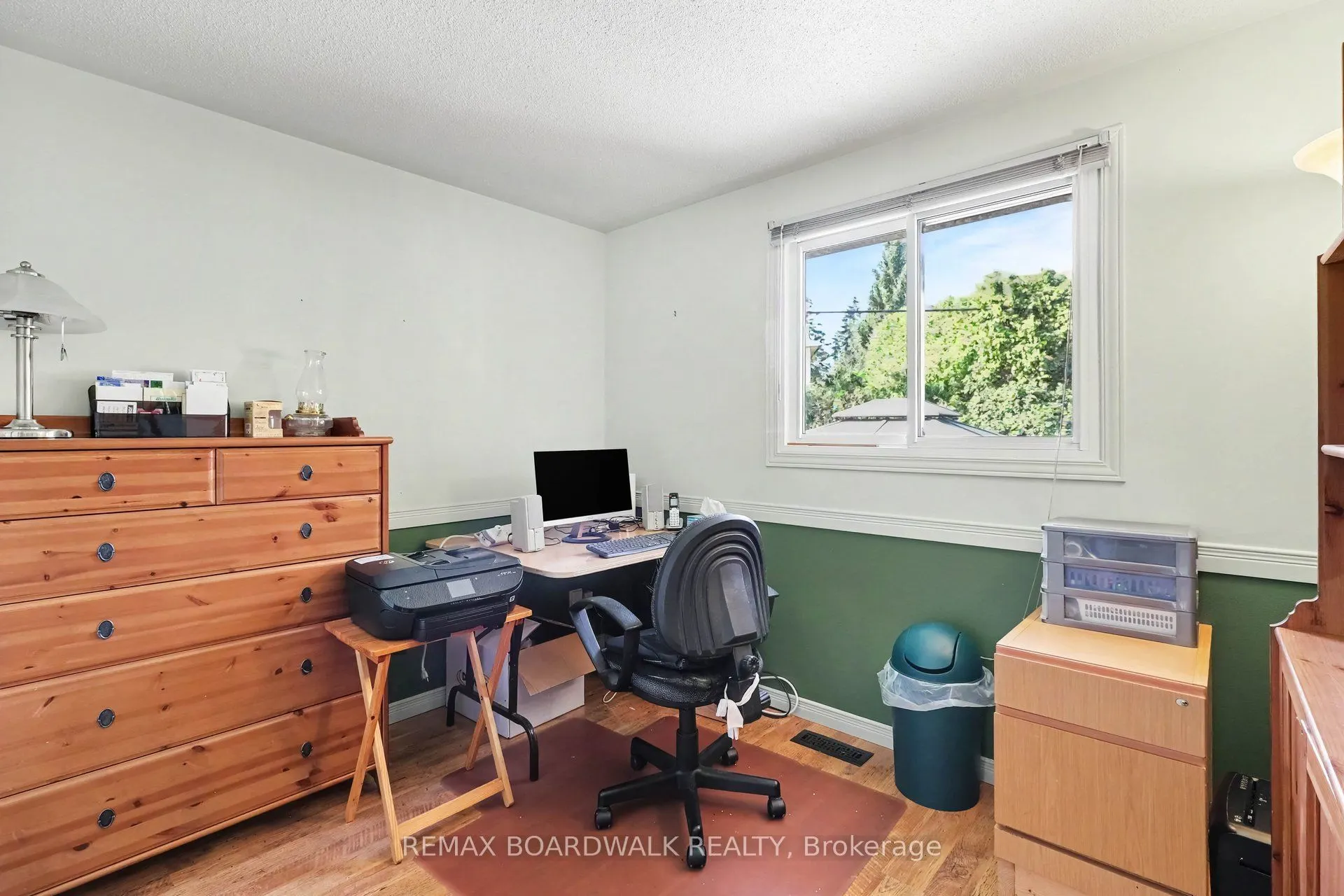 389 Hatfield Crescent