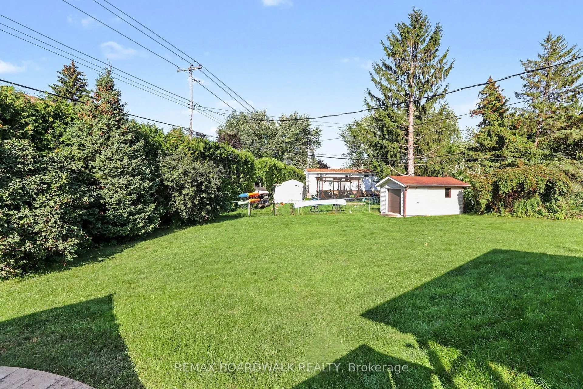 389 Hatfield Crescent