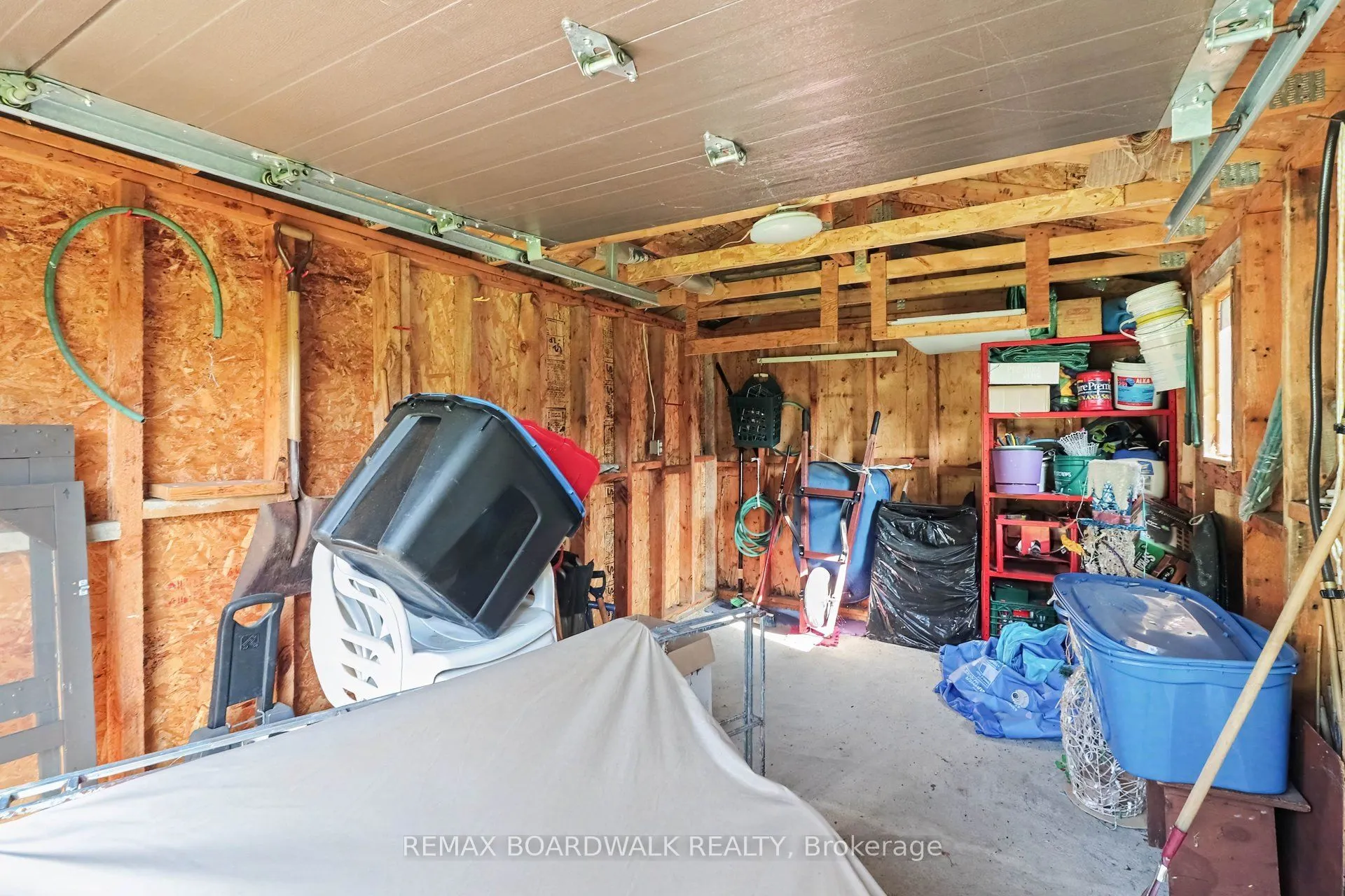 389 Hatfield Crescent