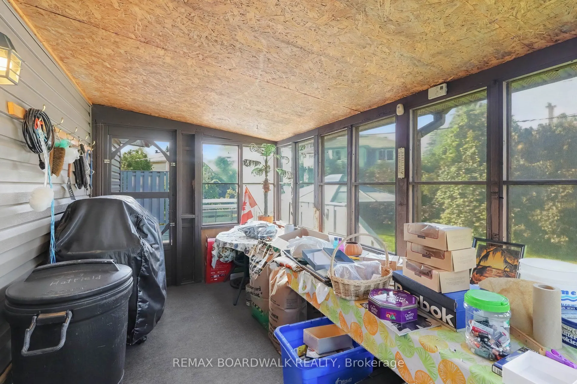 389 Hatfield Crescent