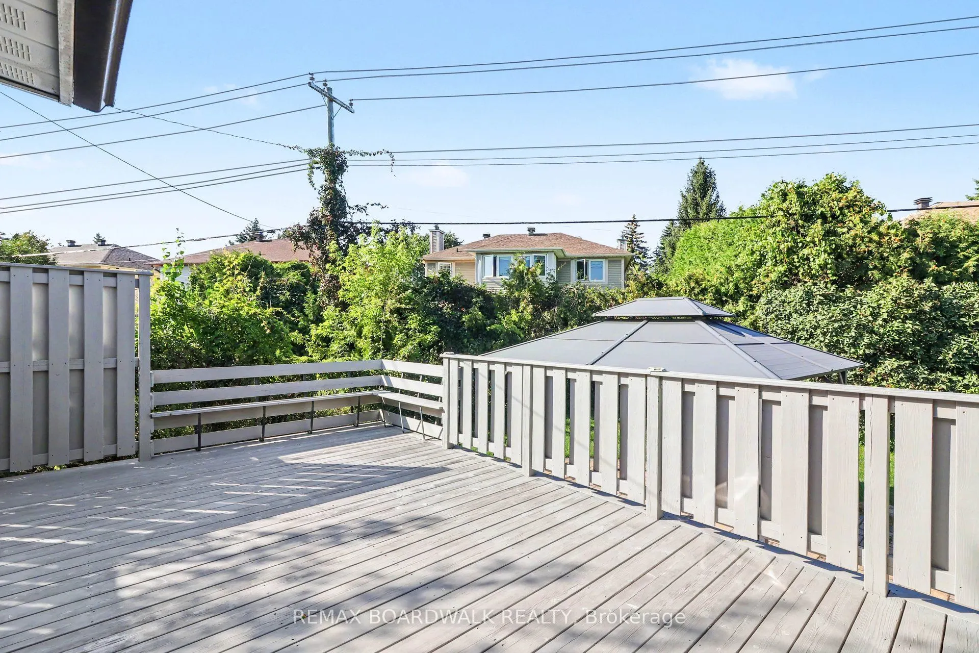 389 Hatfield Crescent