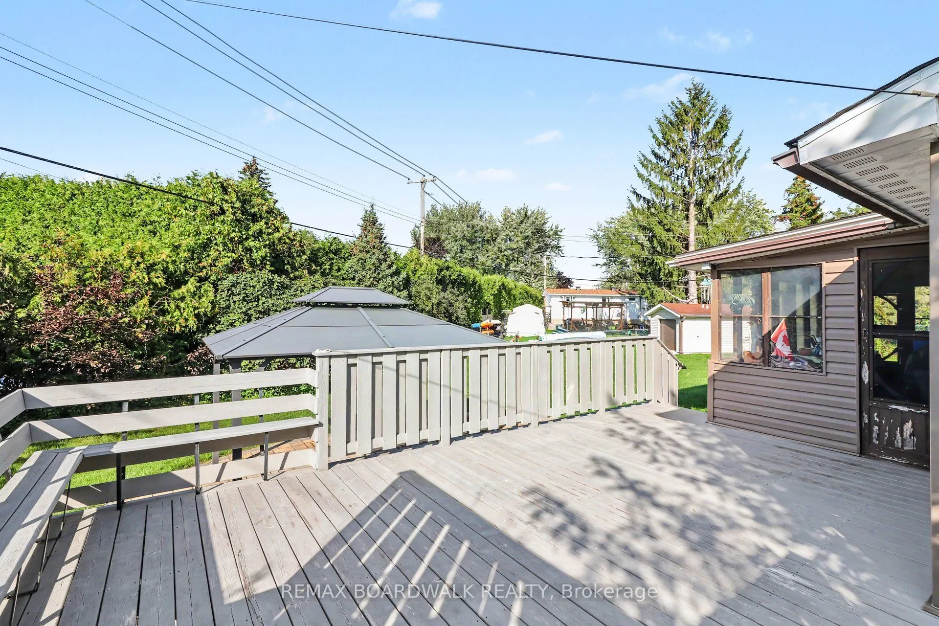 389 Hatfield Crescent