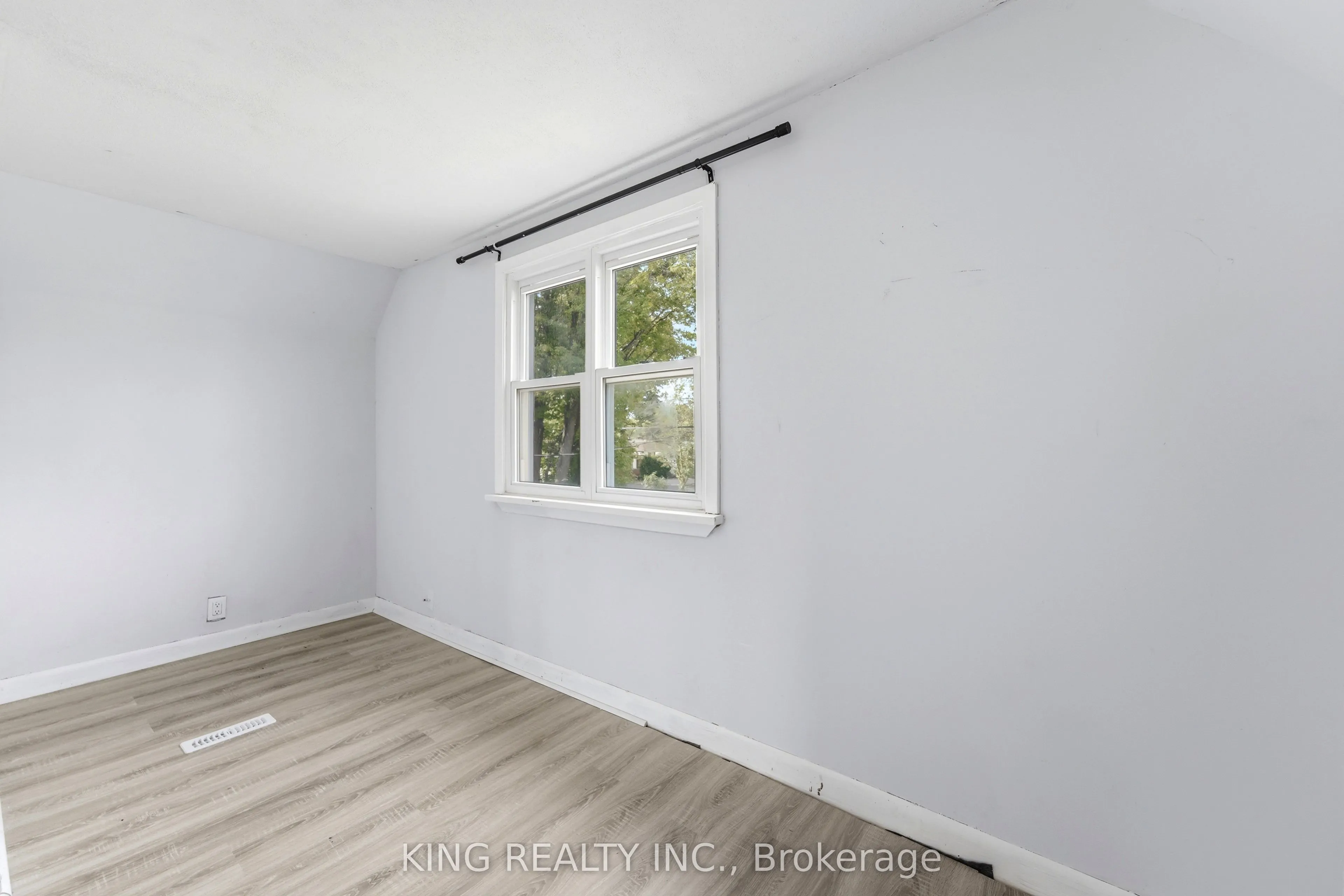 75 Tollgate Road
