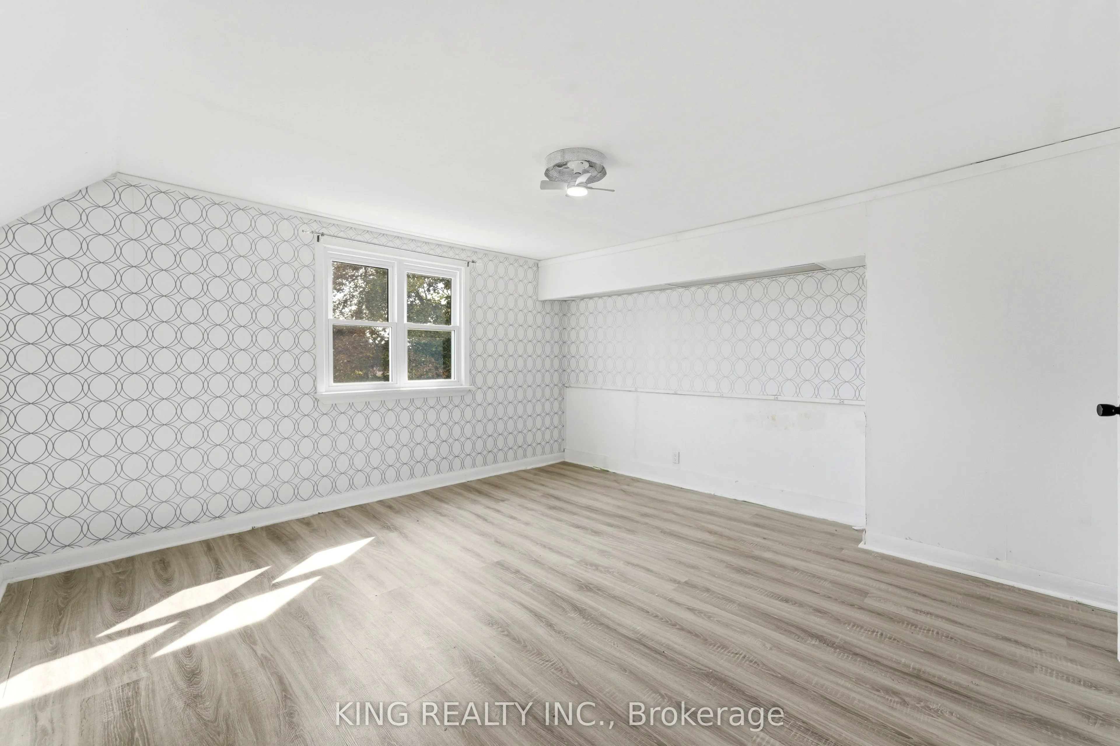 75 Tollgate Road