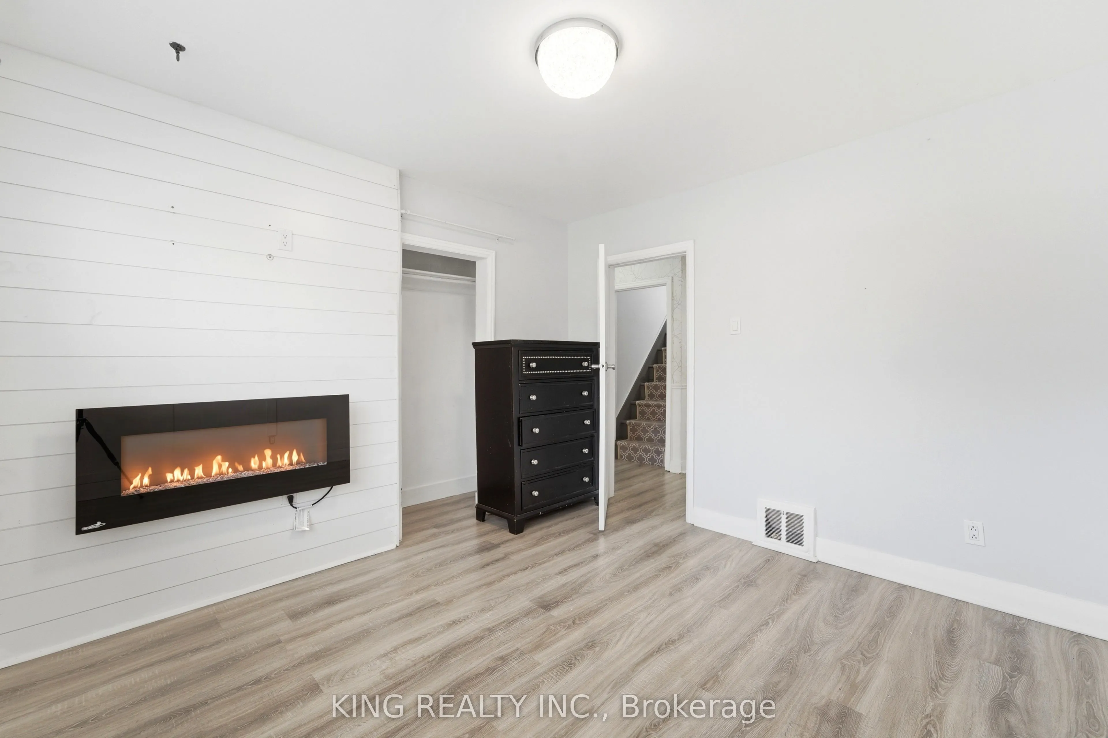 75 Tollgate Road