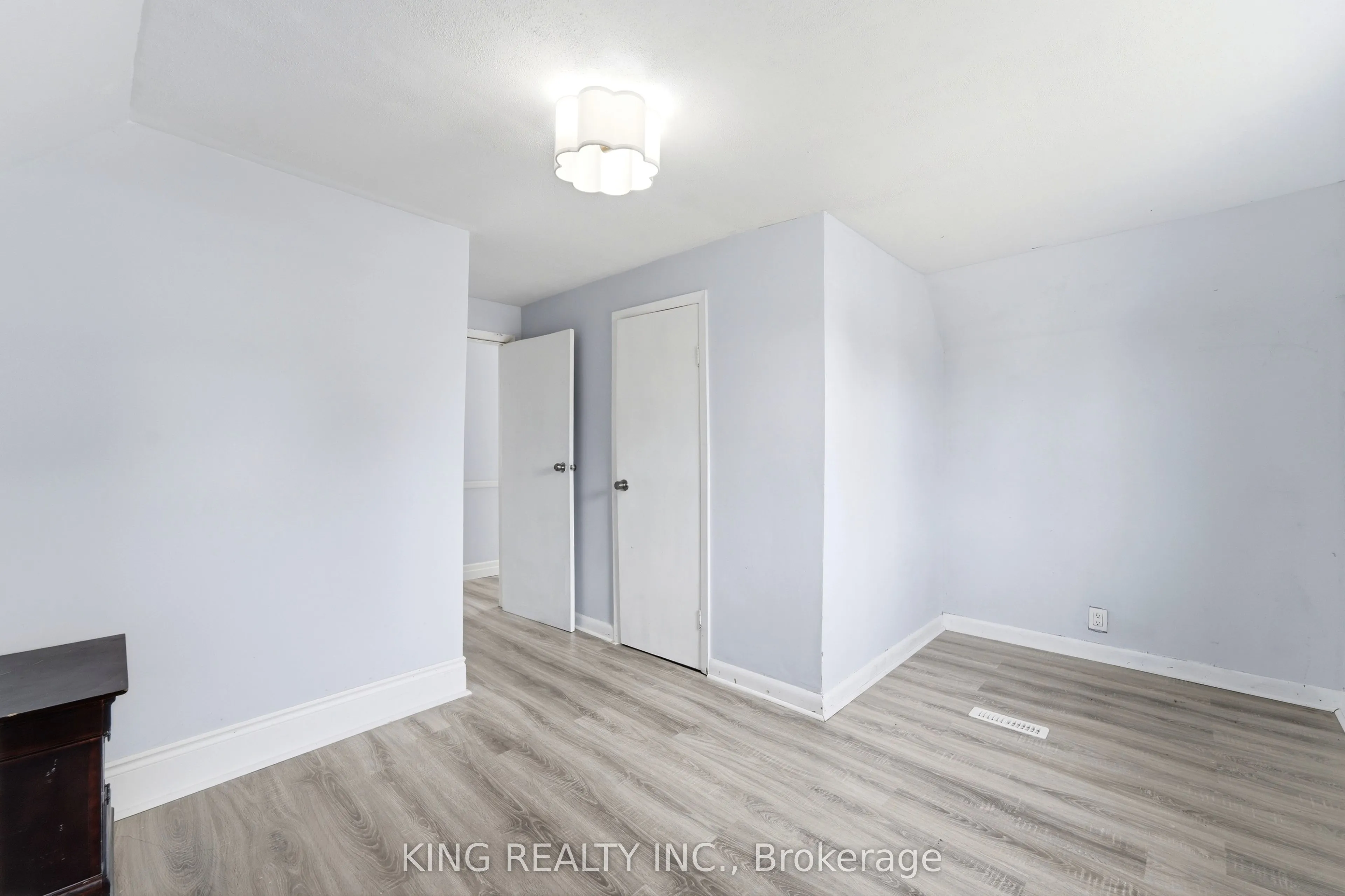 75 Tollgate Road