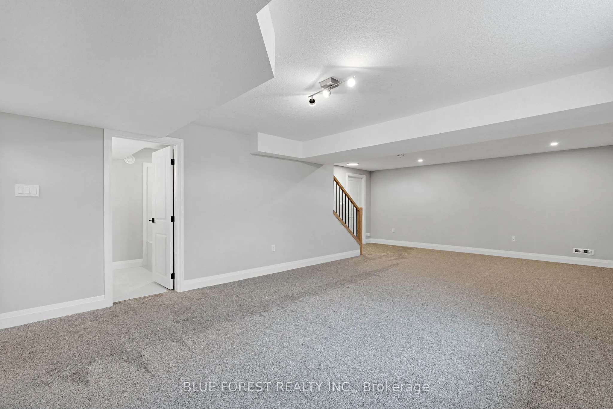 147 SHIRLEY Street