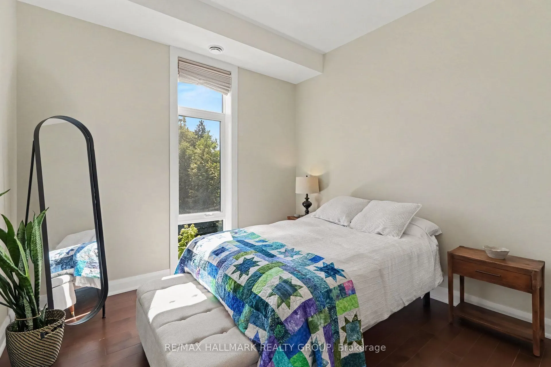 110 Cortile Private #202