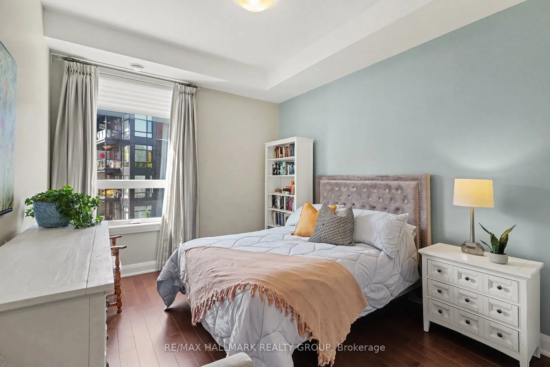 110 Cortile Private #202