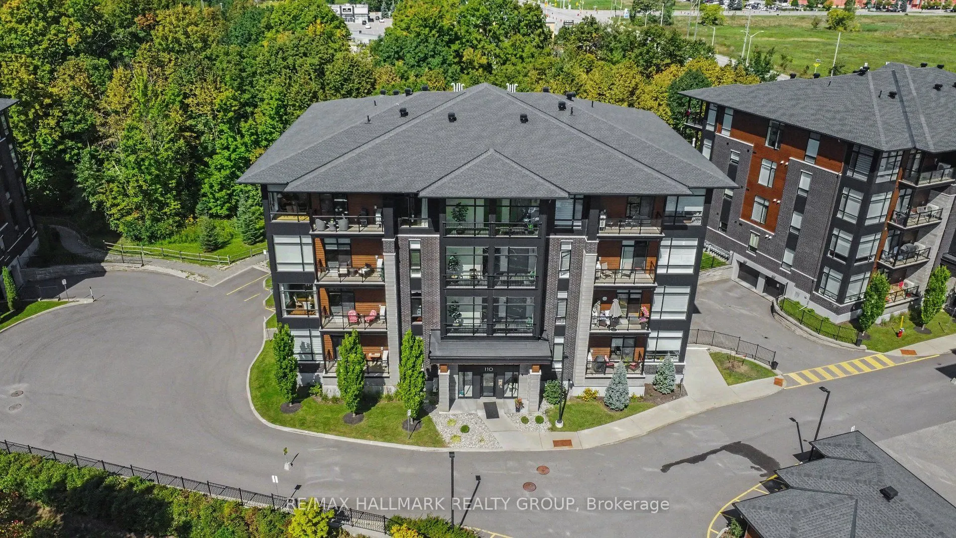 110 Cortile Private #202