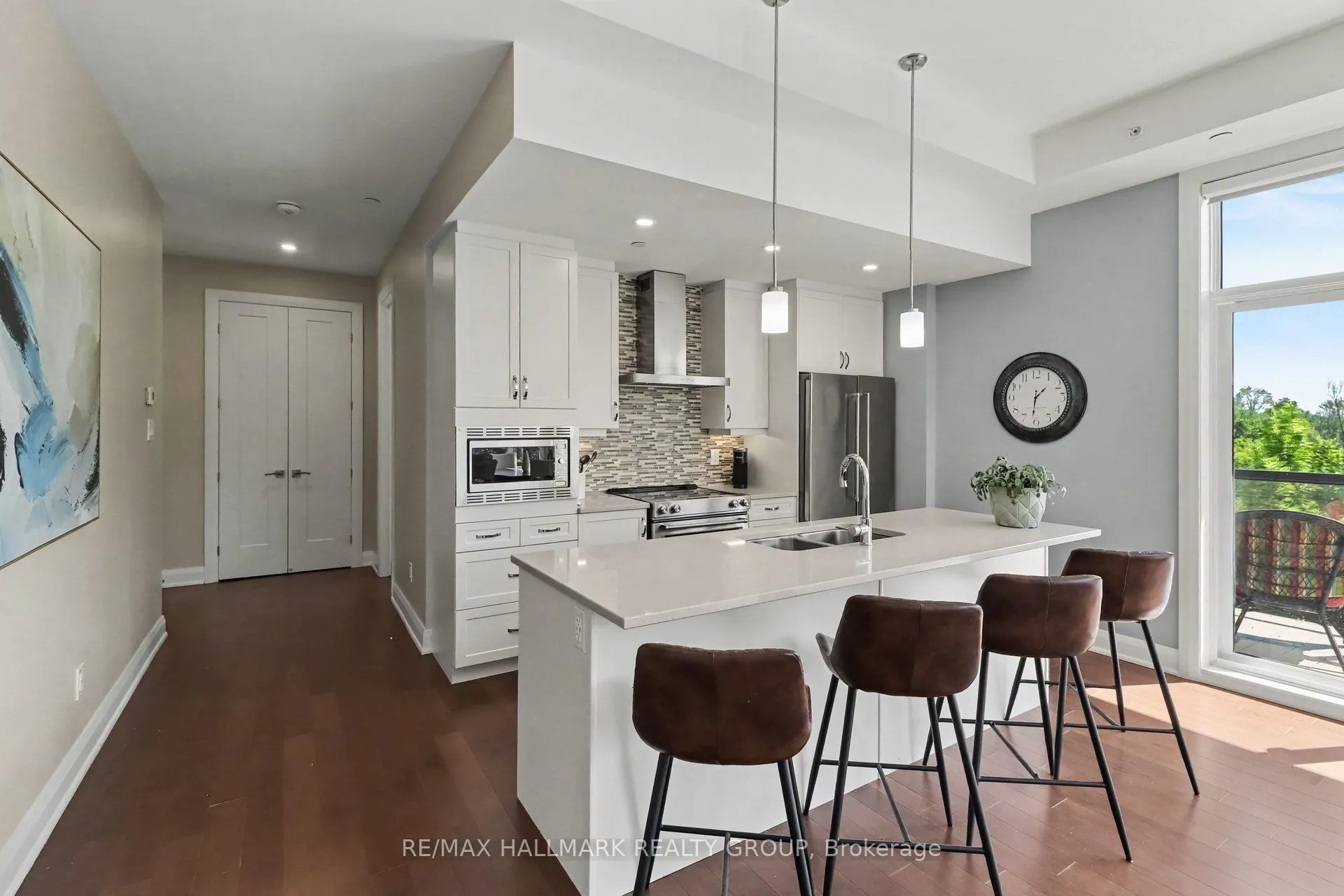 110 Cortile Private #202