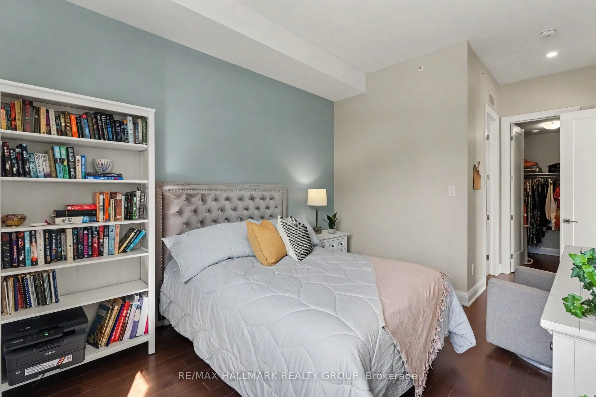 110 Cortile Private #202