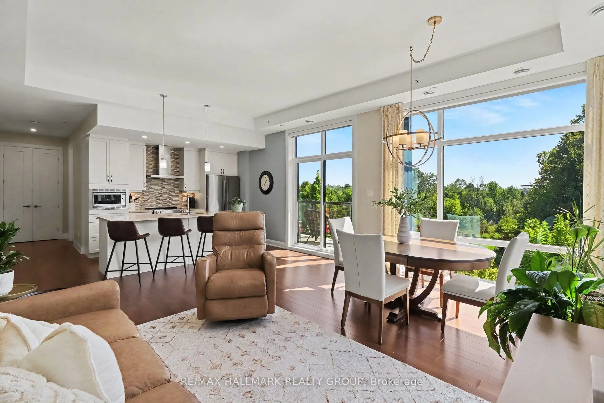110 Cortile Private #202
