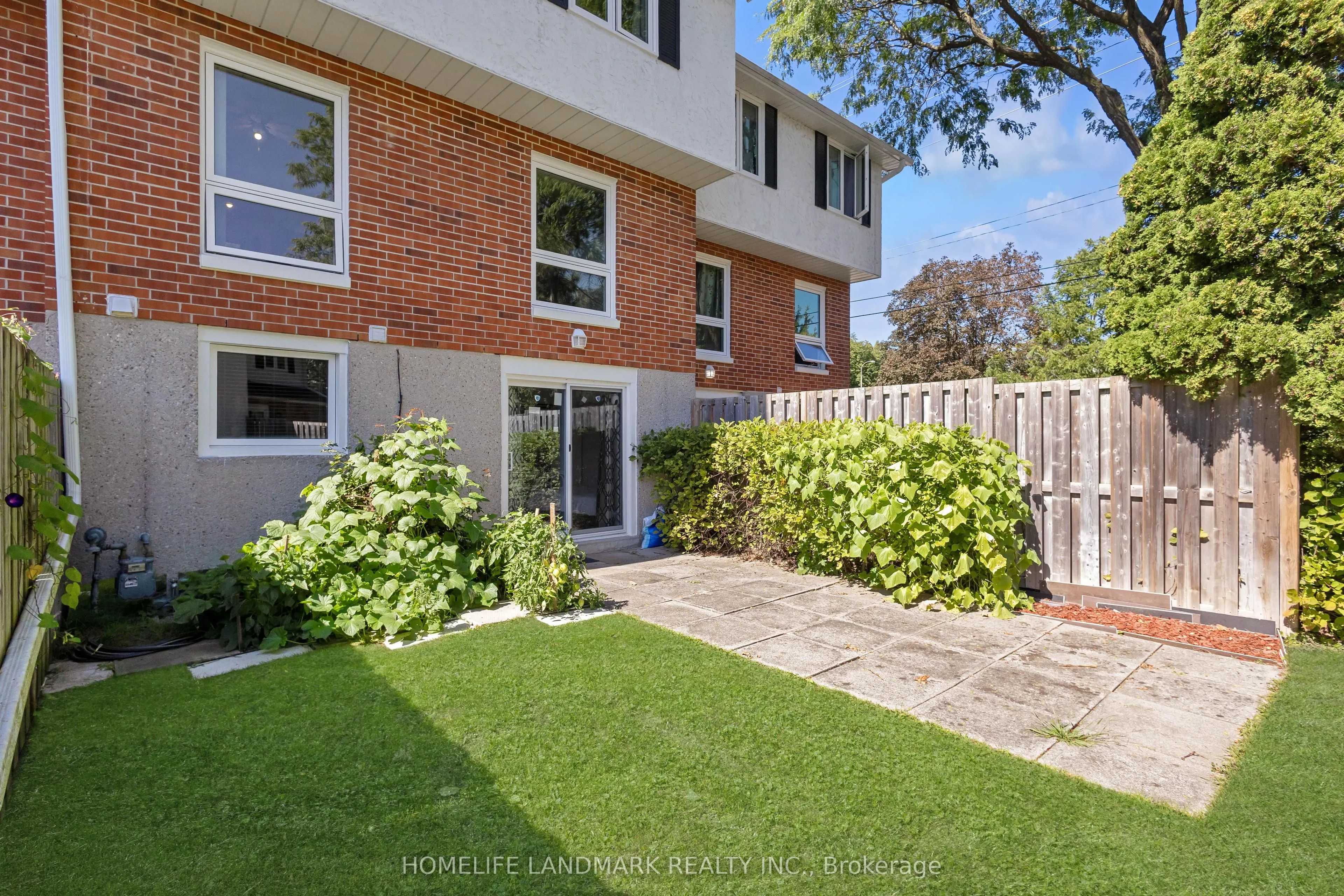 427 KEATS Way #2