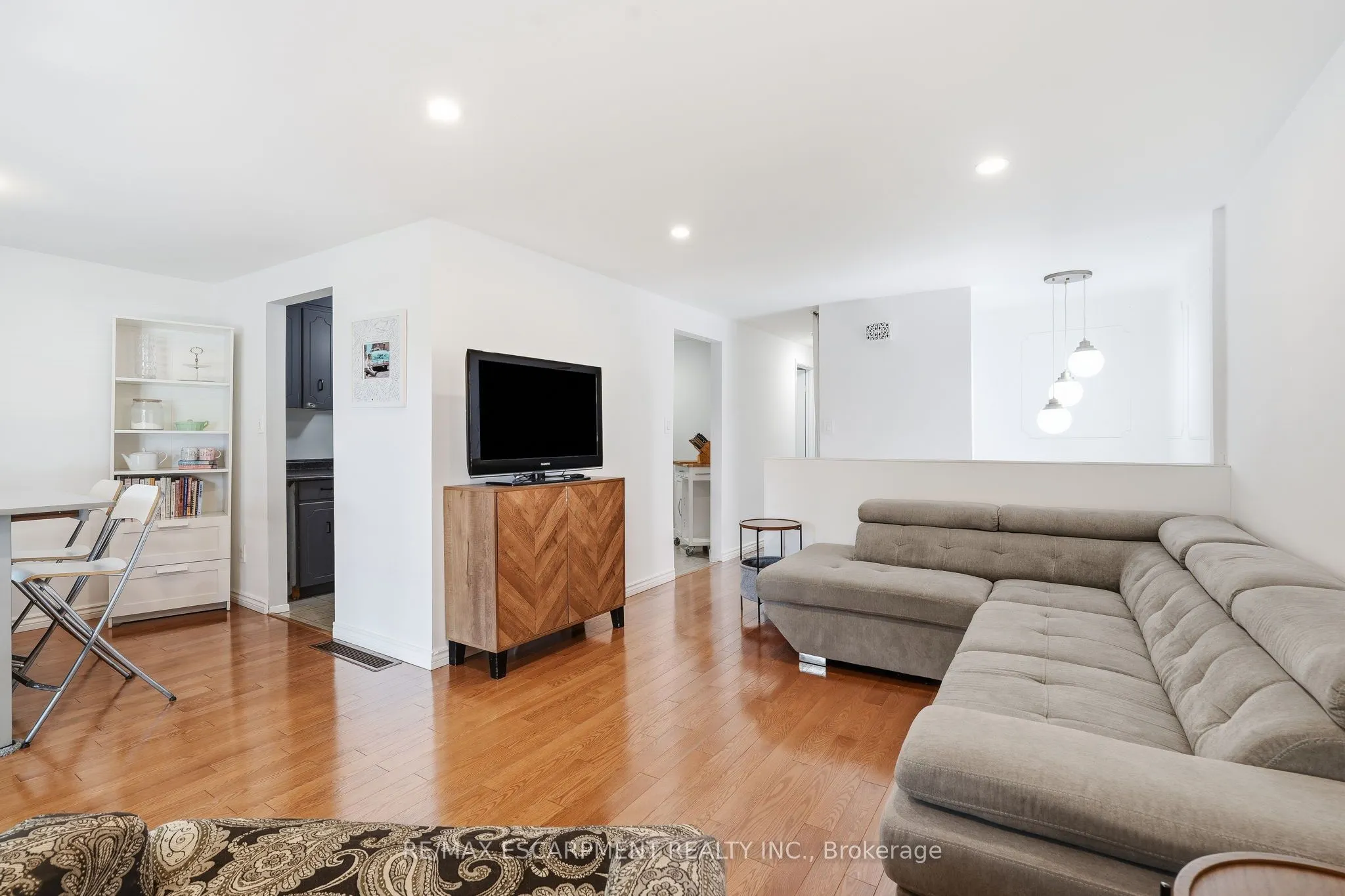 3 Glengrove Avenue