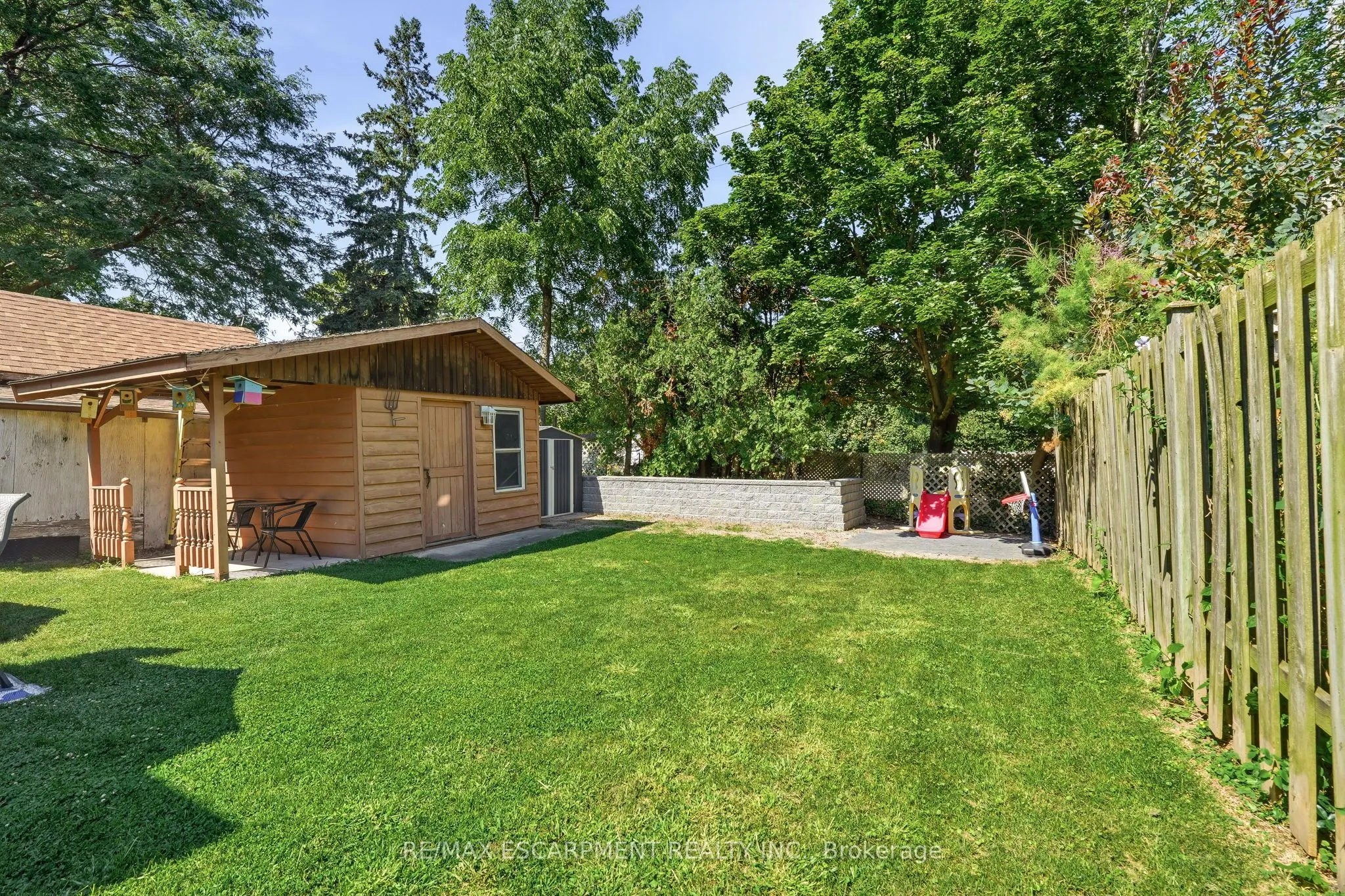 3 Glengrove Avenue