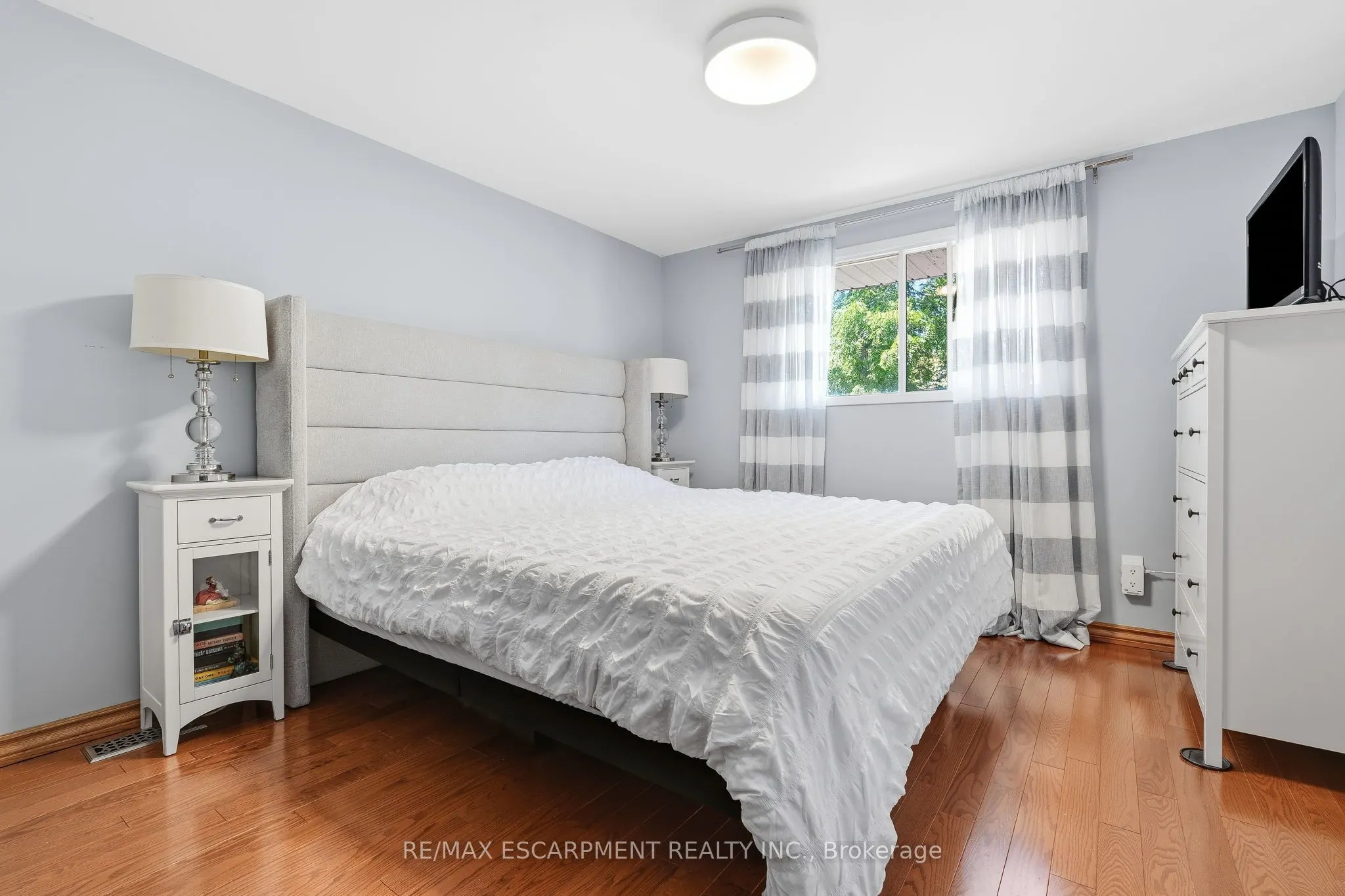 3 Glengrove Avenue