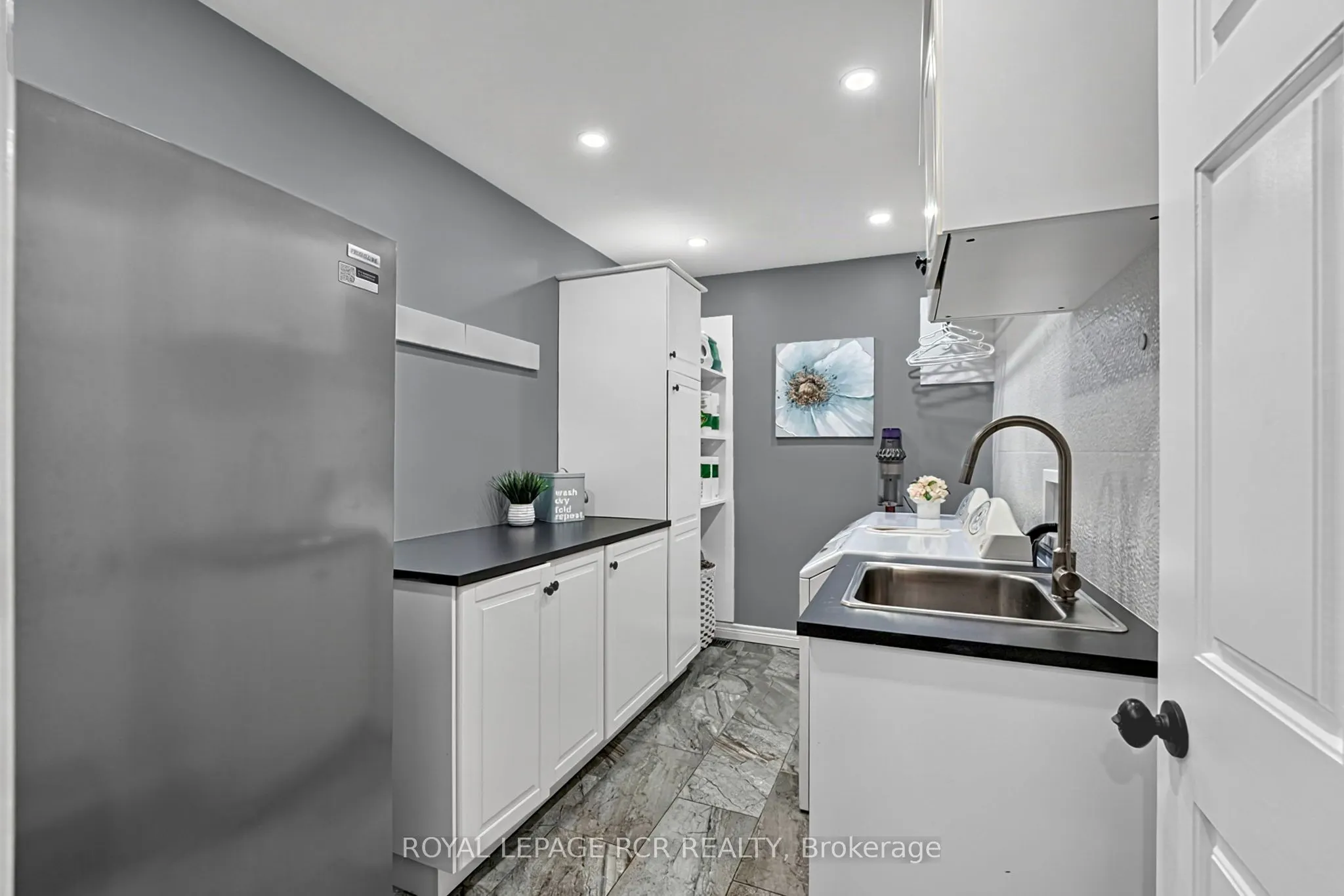 2 Pine Ridge Road