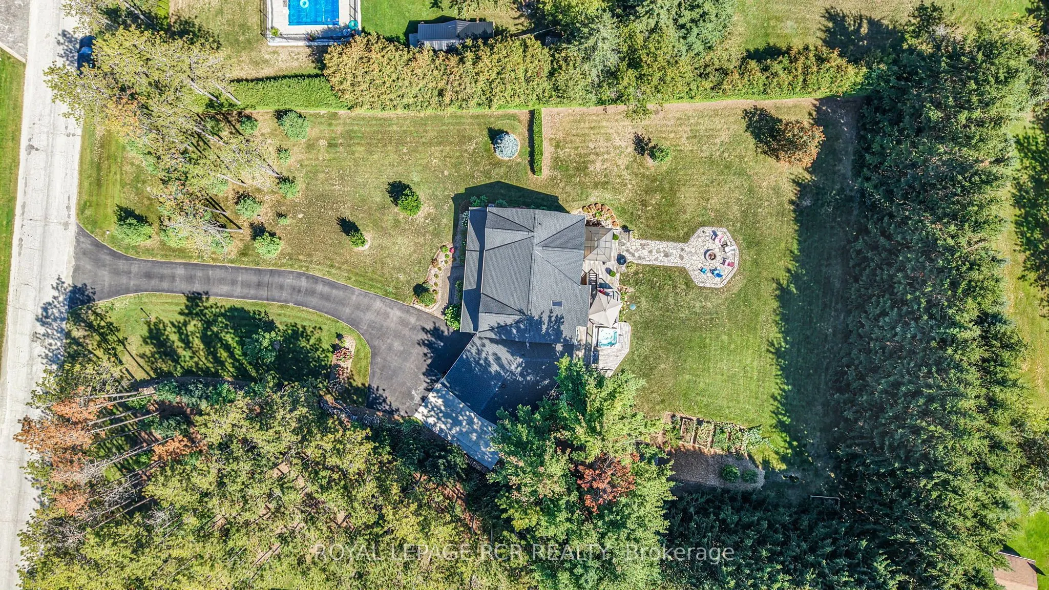 2 Pine Ridge Road