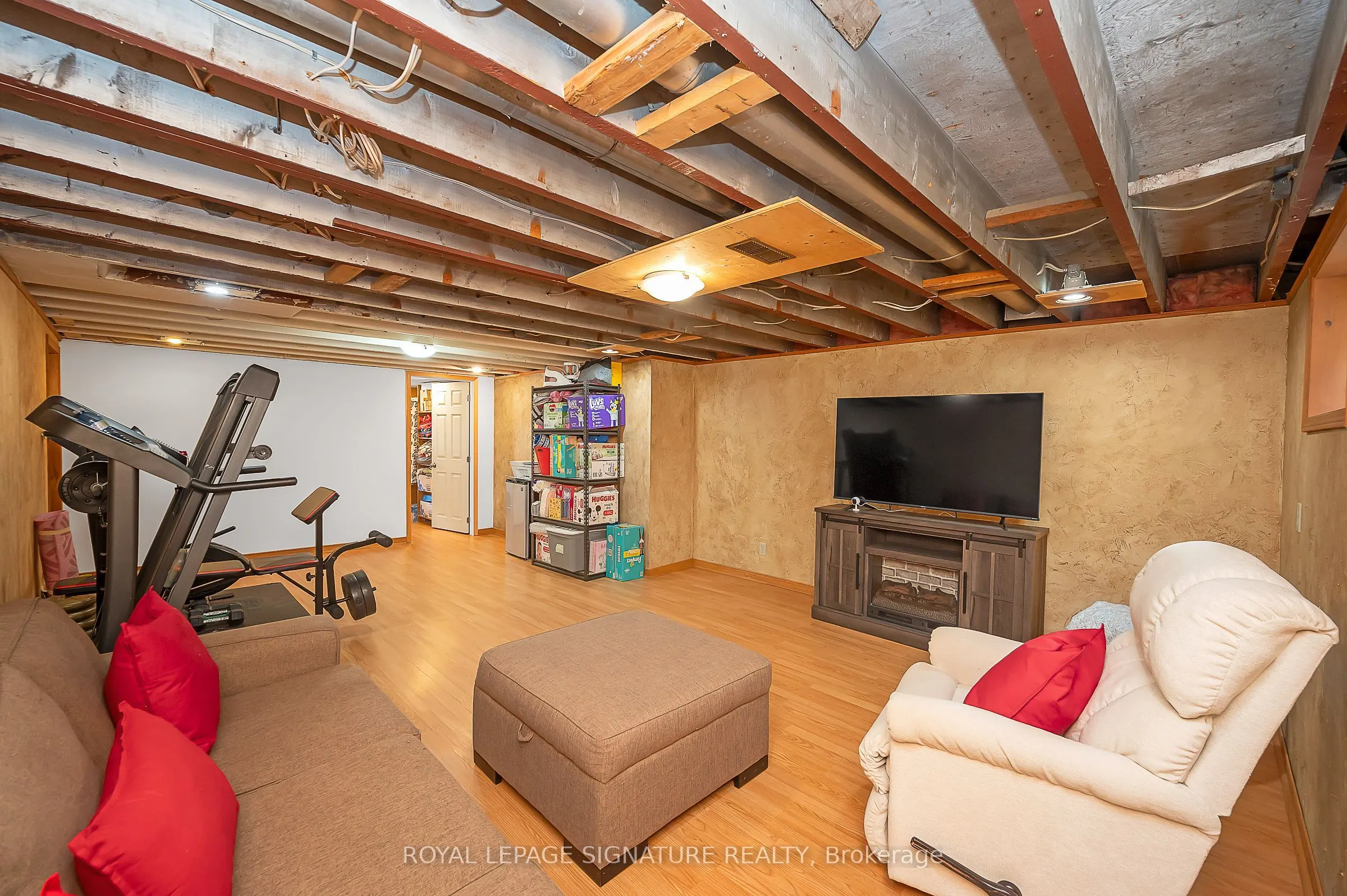 43 Lake Avenue N