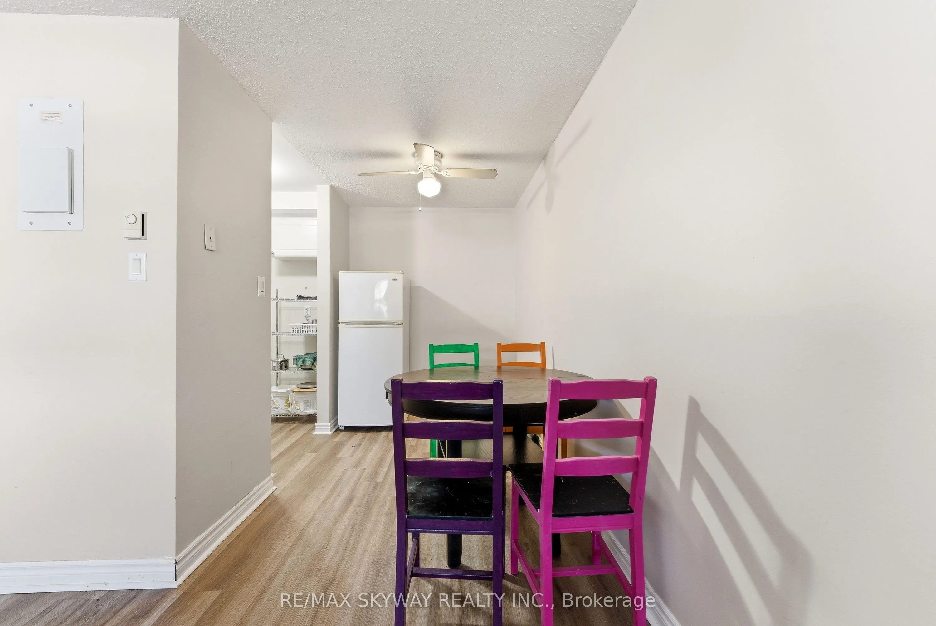 25 College Street E #103