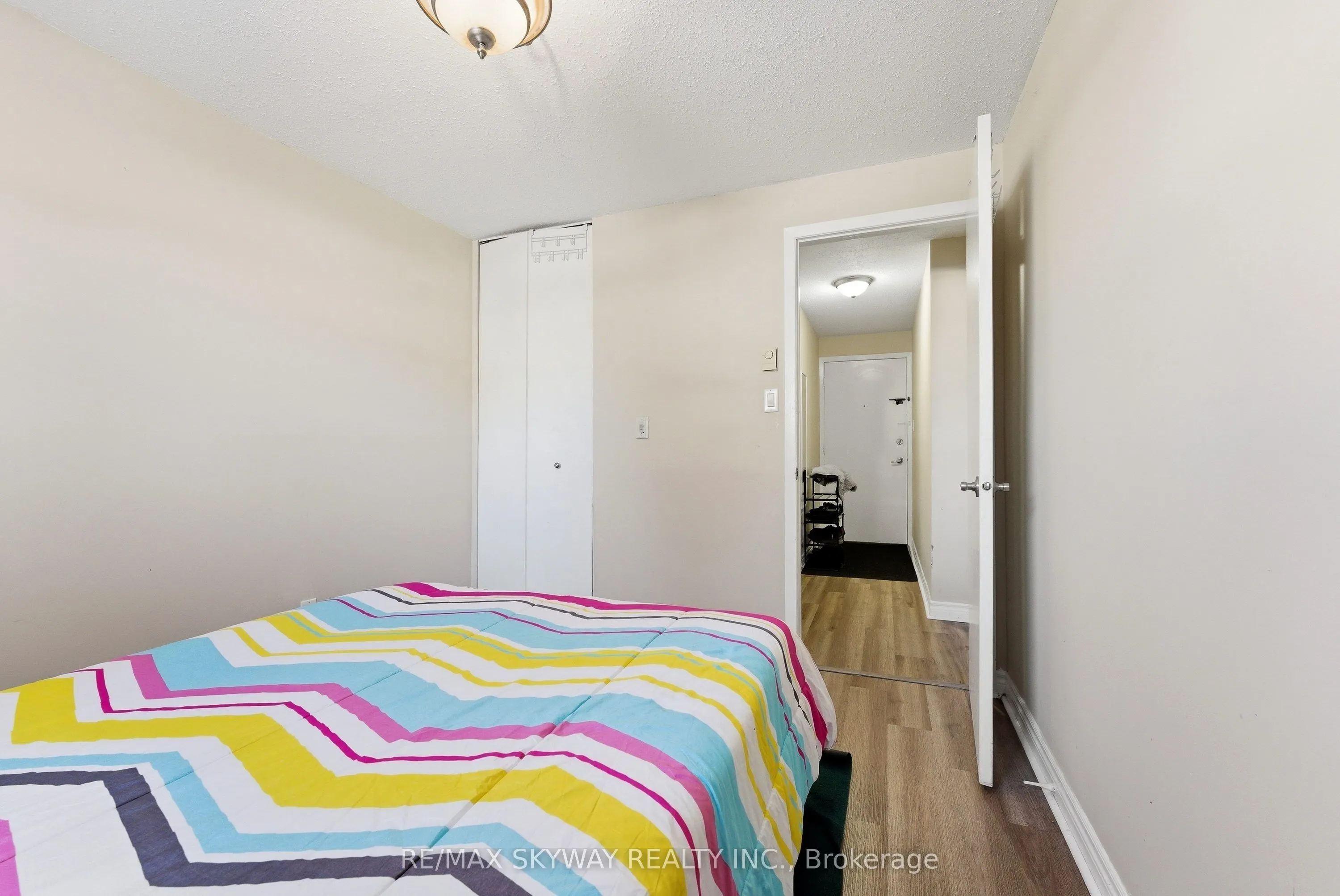 25 College Street E #103