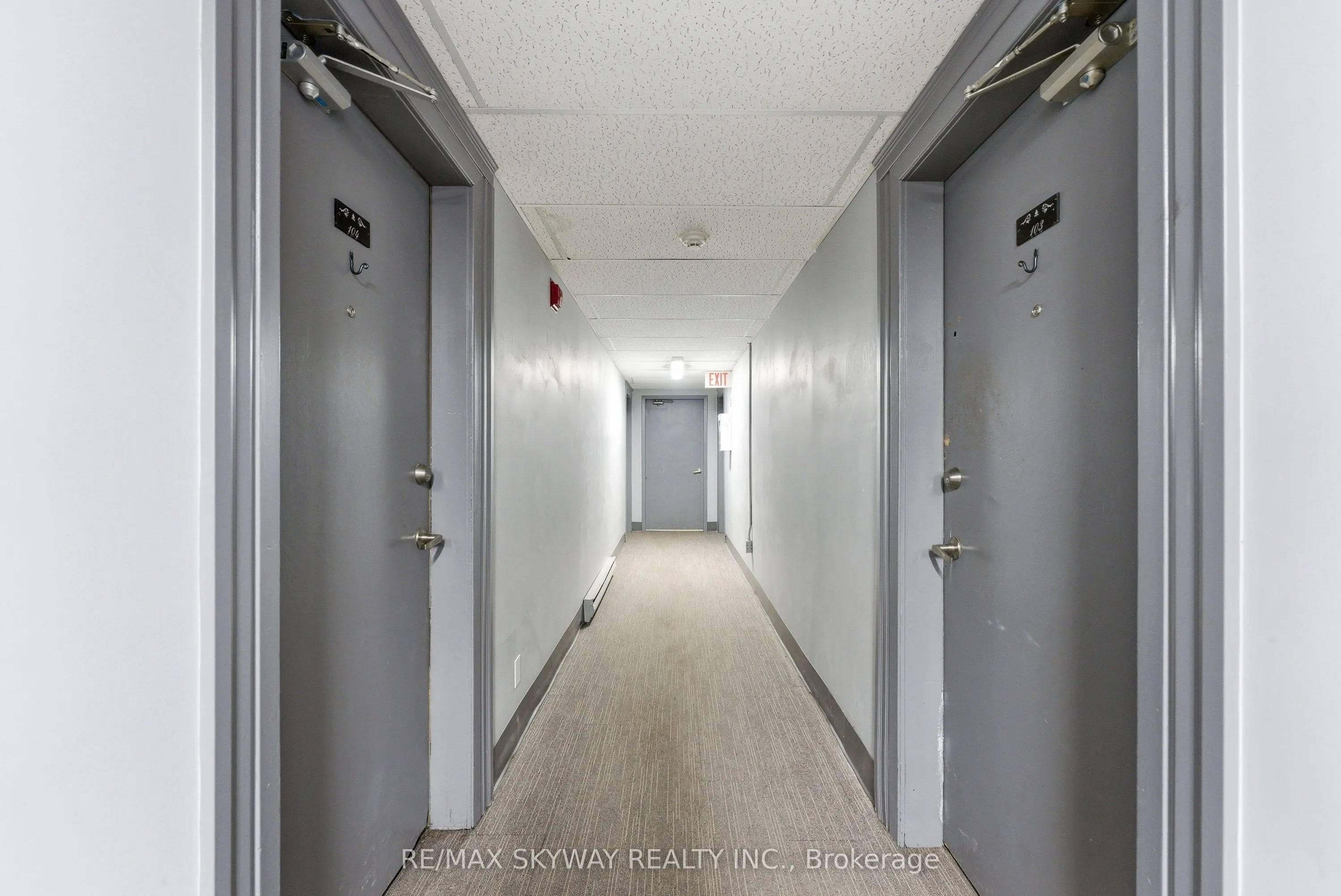25 College Street E #103