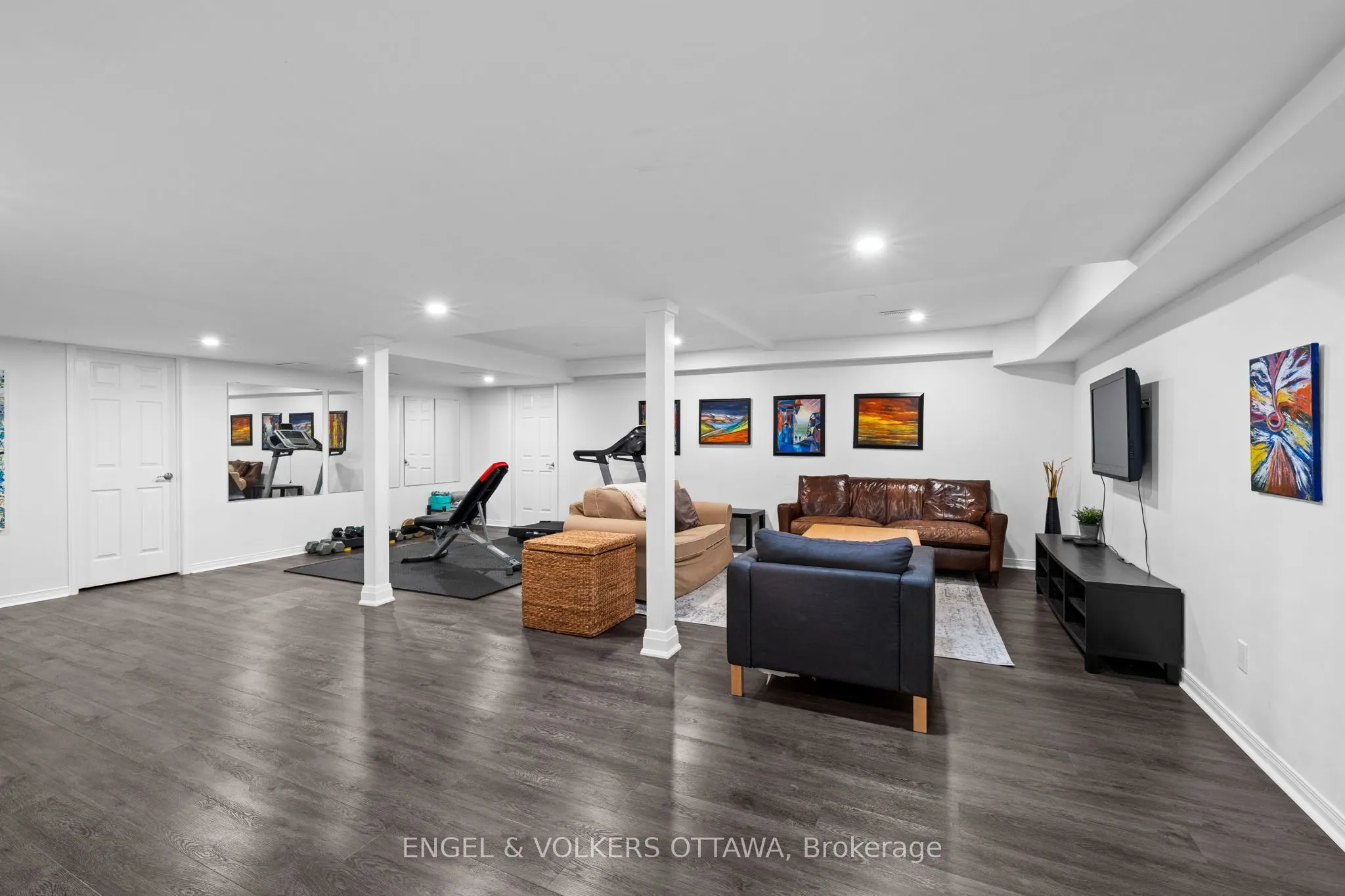 5765 Kelly Marie Drive N