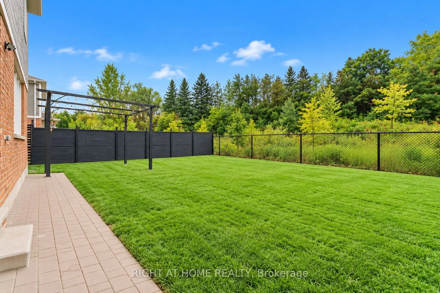404 Equestrian Way