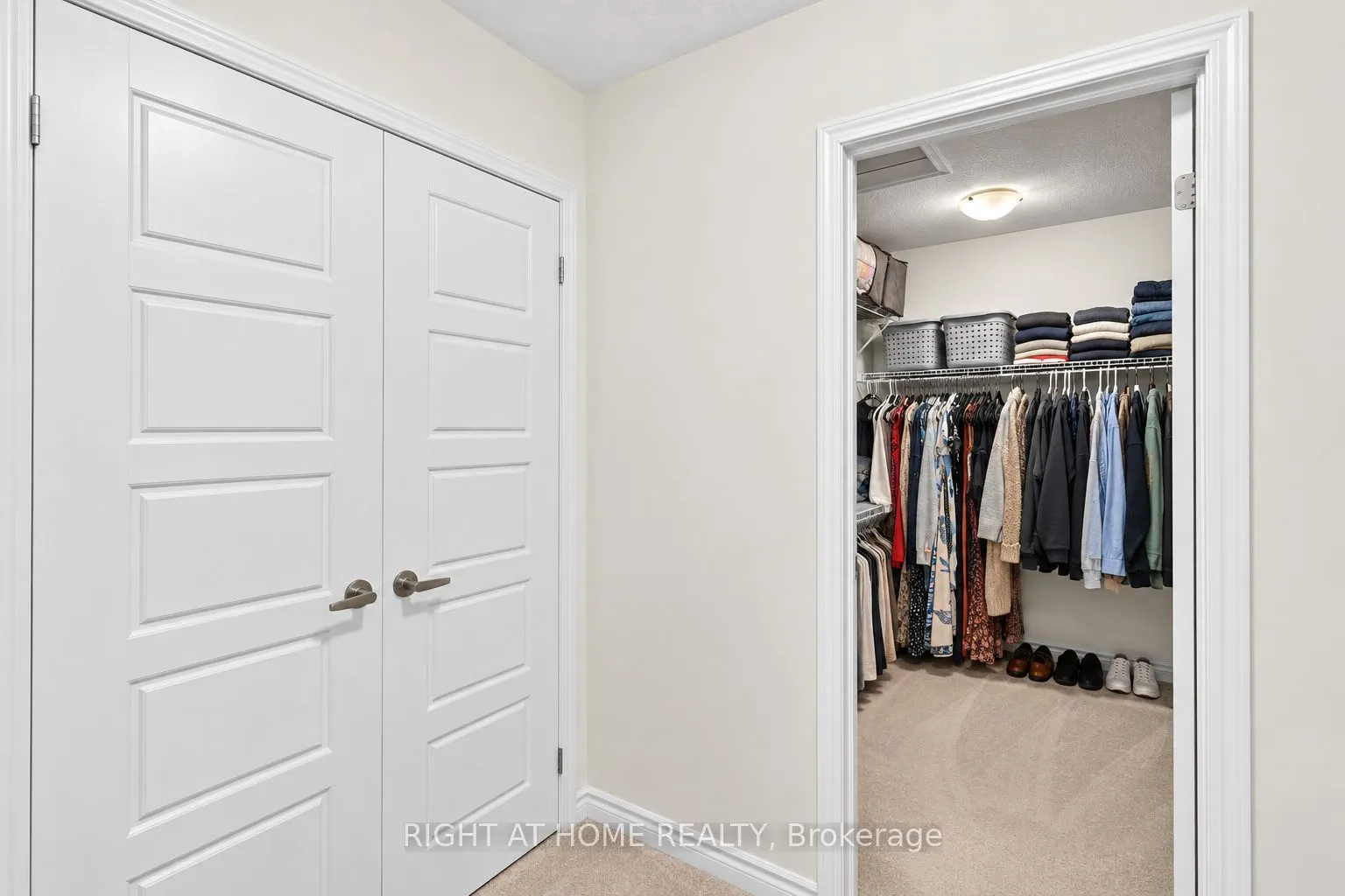 404 Equestrian Way