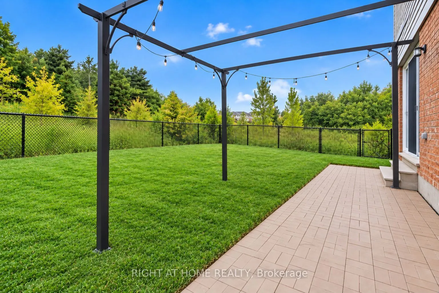 404 Equestrian Way