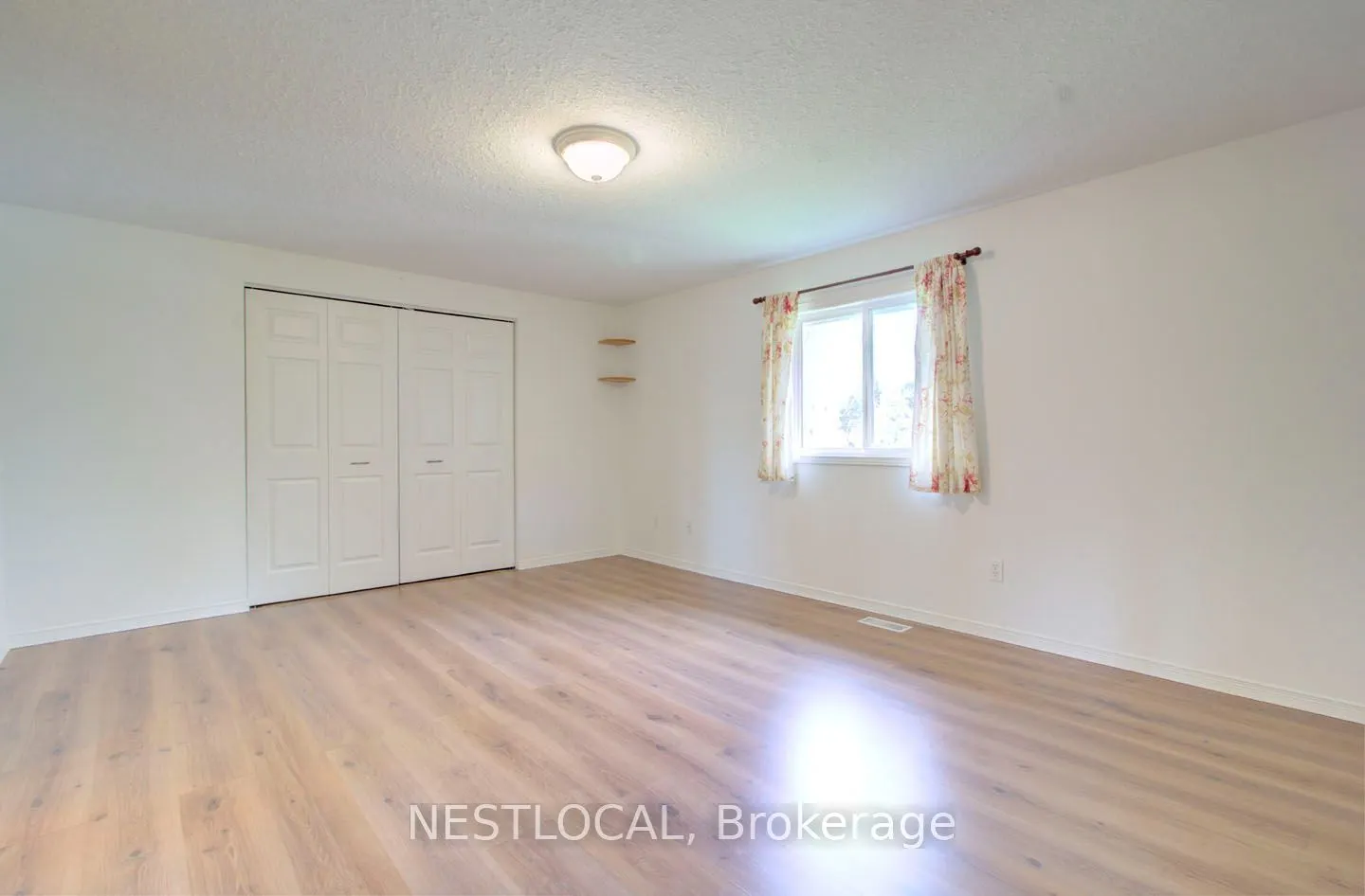 10 Fallowfield Drive #11