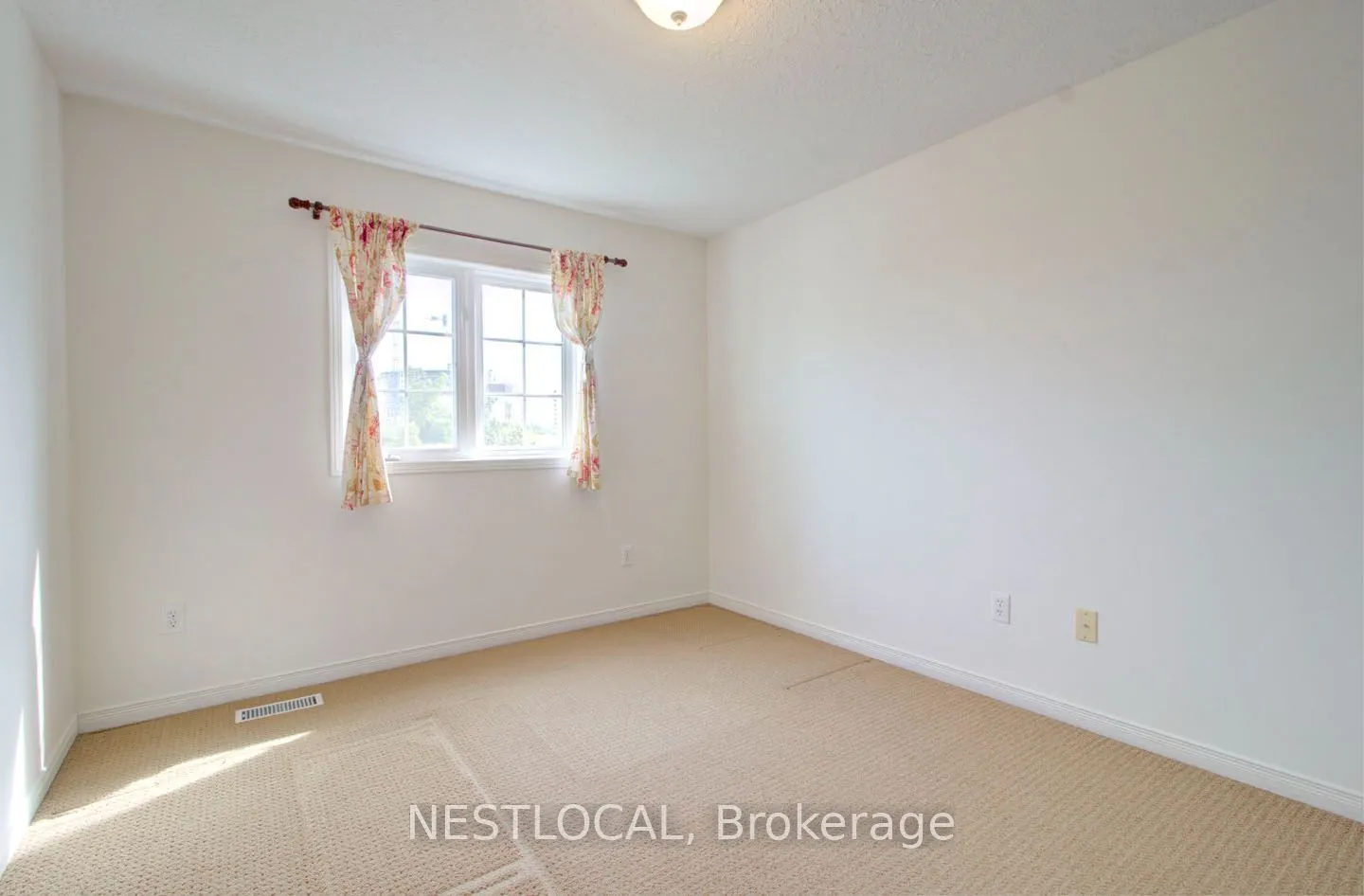 10 Fallowfield Drive #11