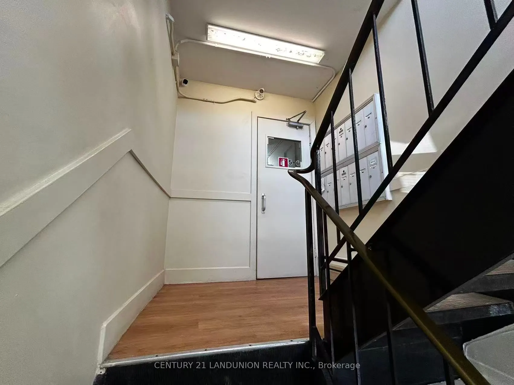 442 Macdonnell Street