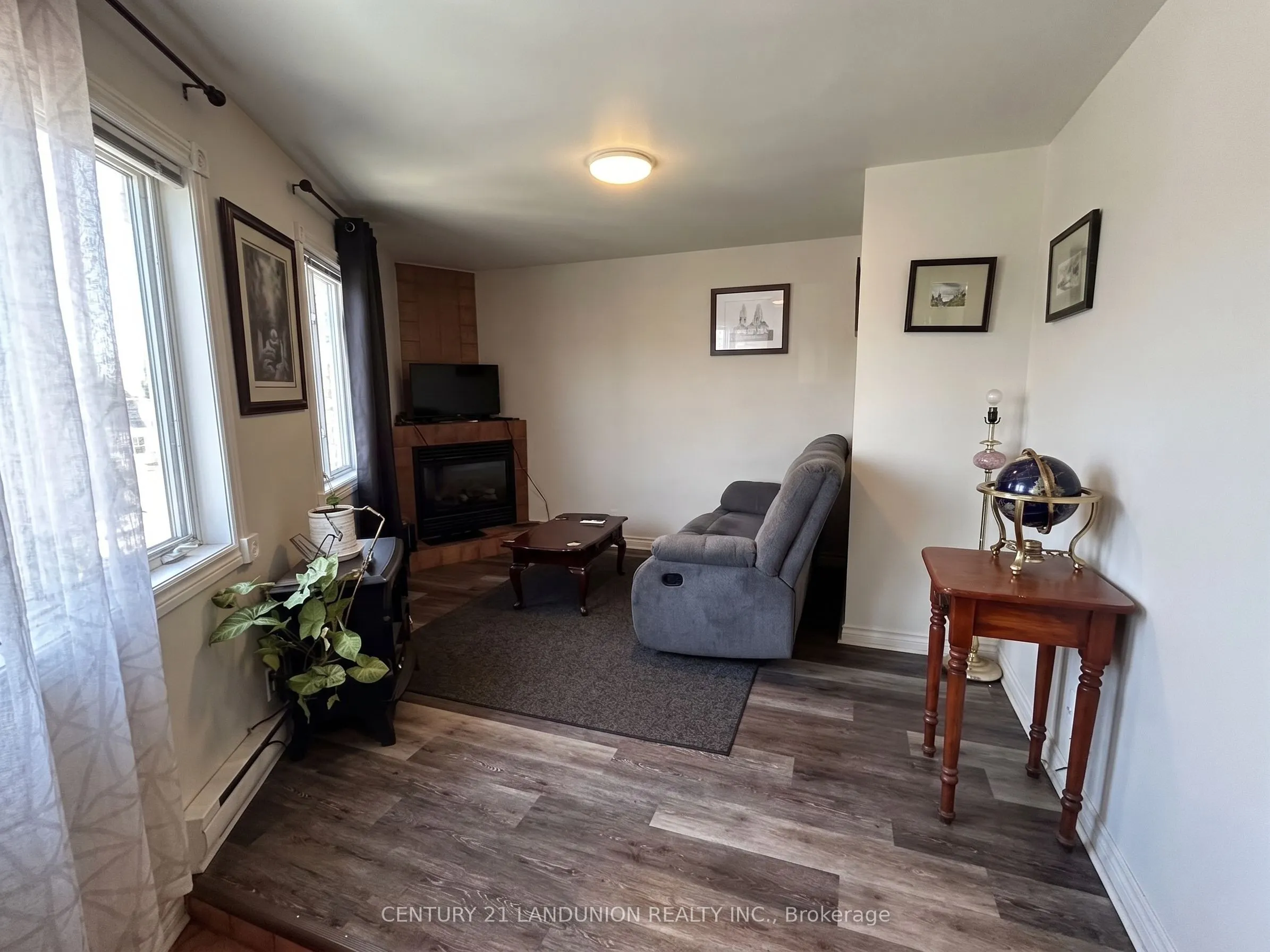 442 Macdonnell Street