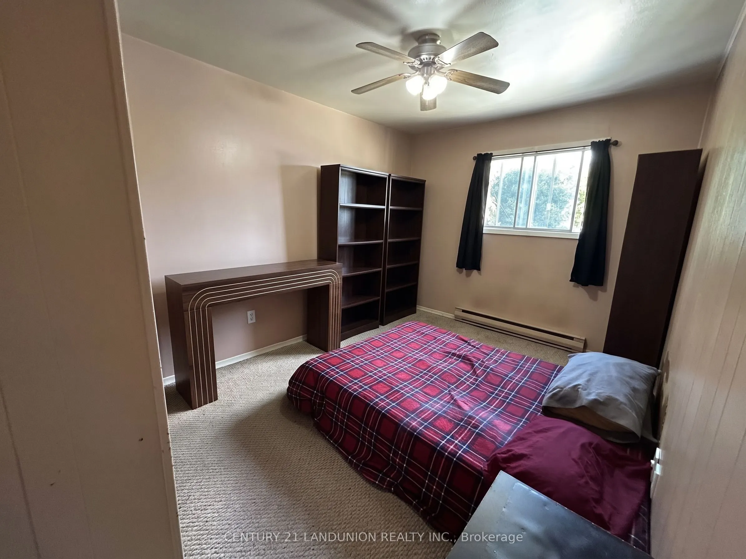 442 Macdonnell Street