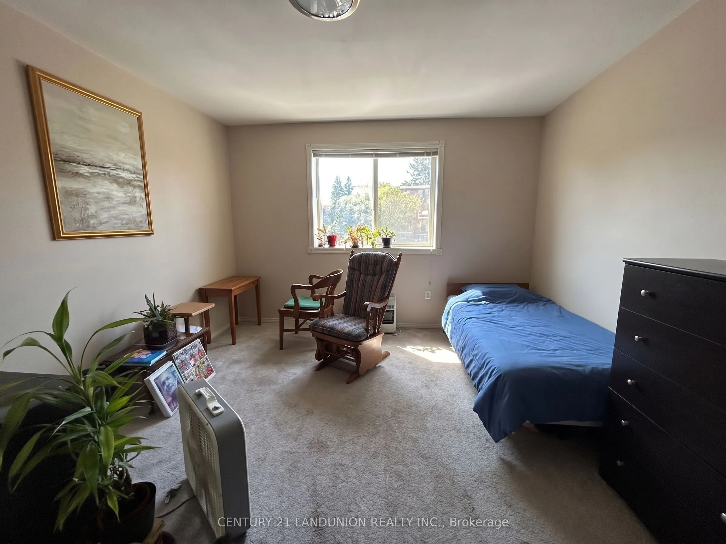 442 Macdonnell Street