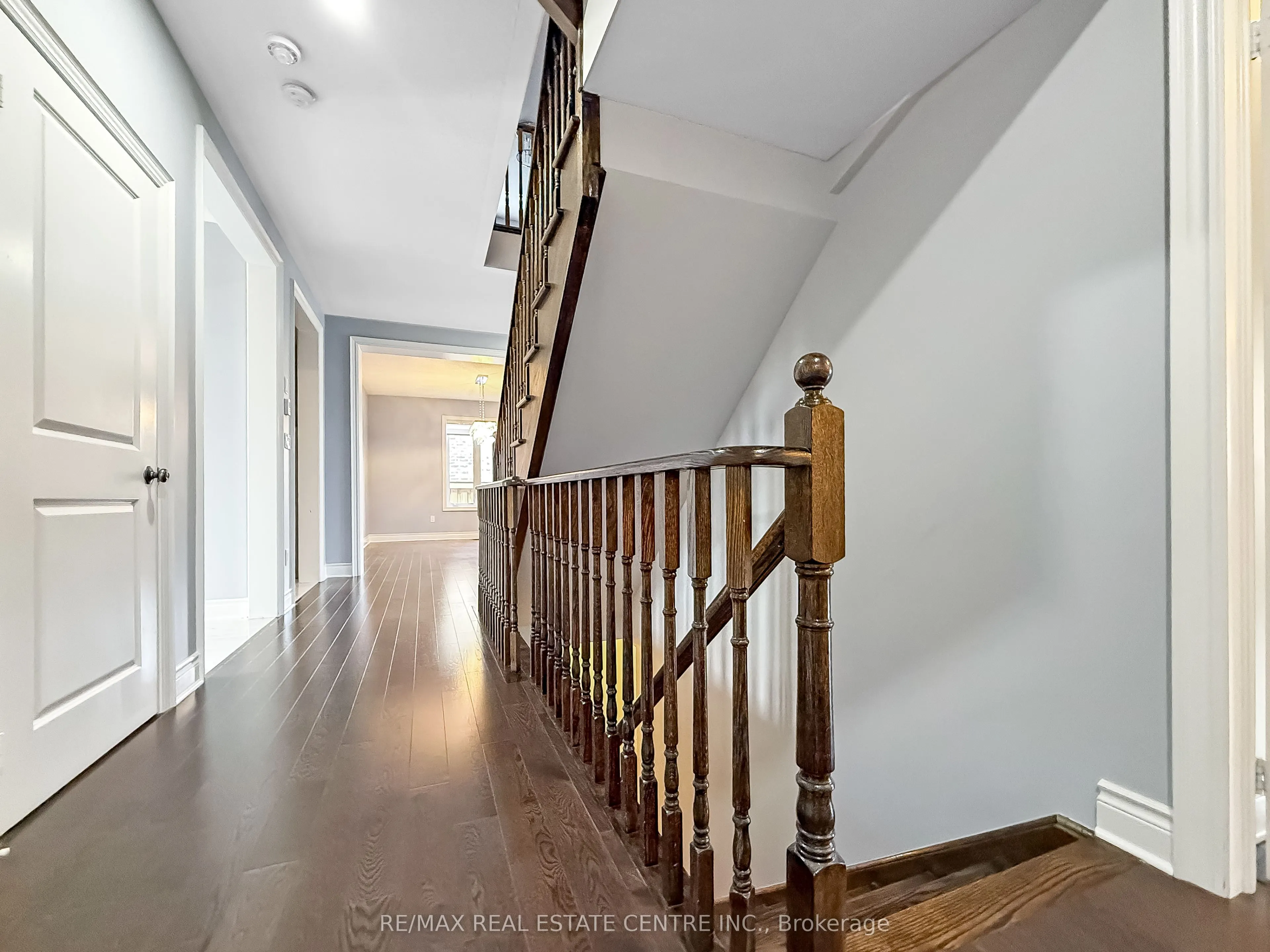 33 Stonegate Avenue