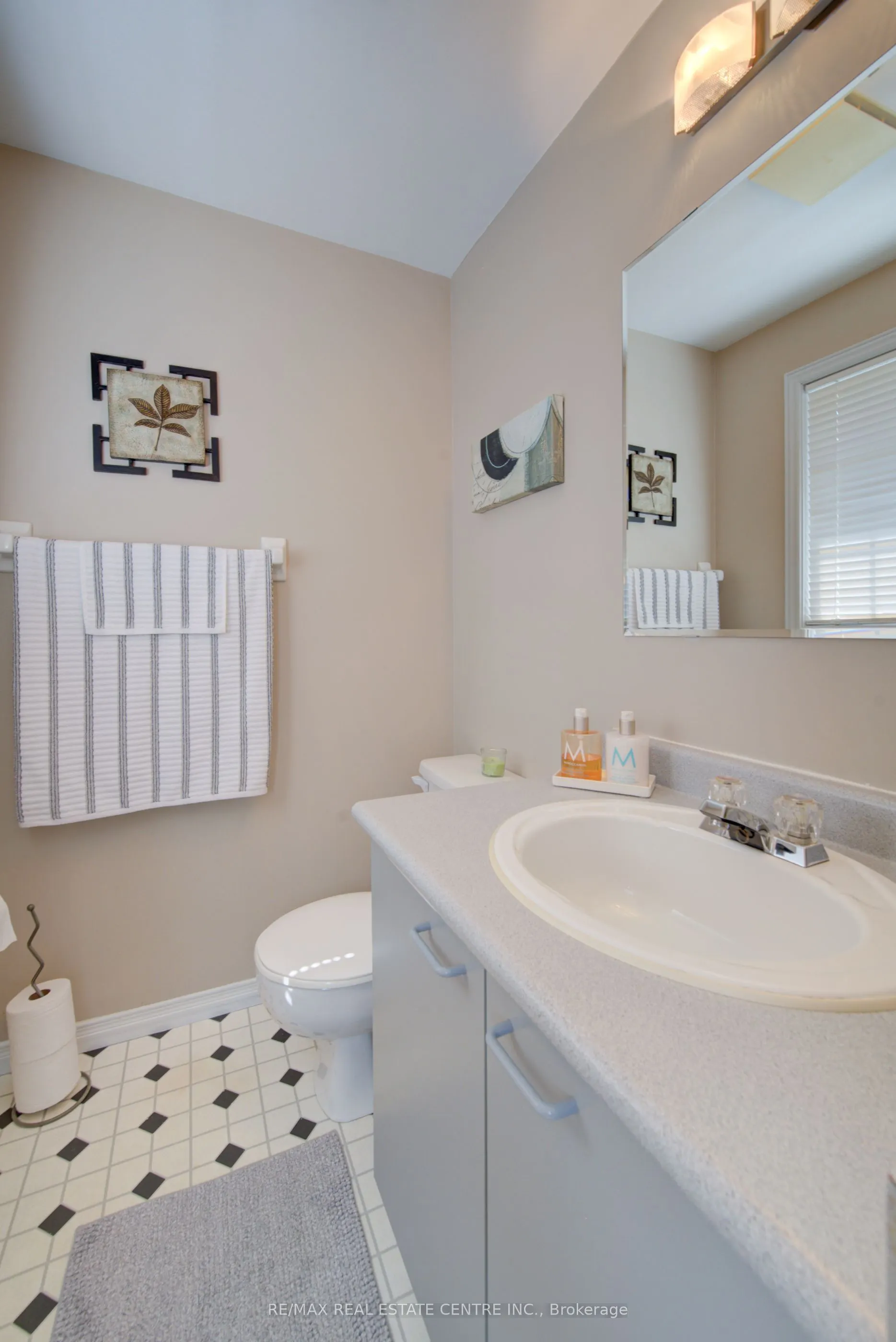 351 Northview Heights Place